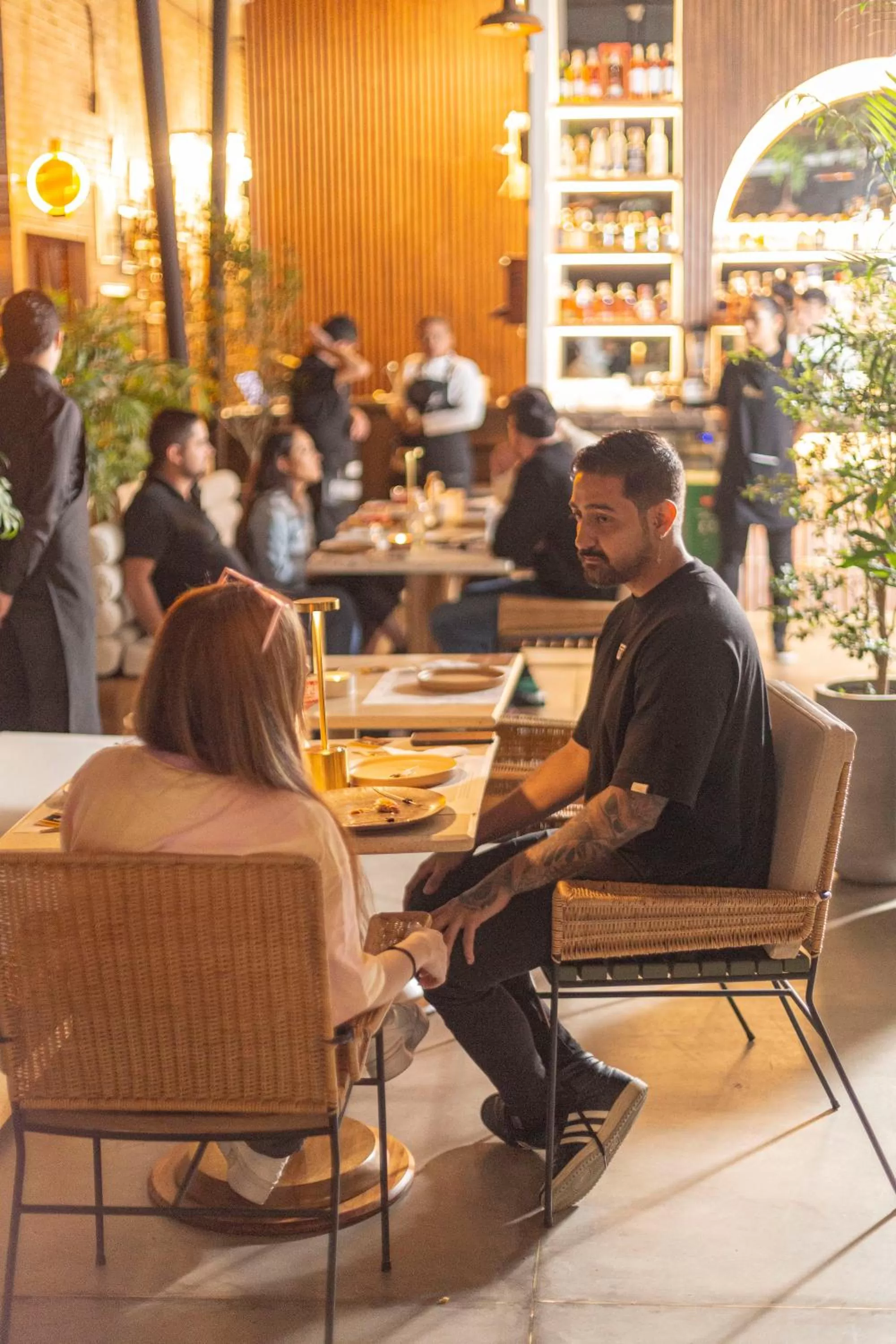 Restaurant/places to eat in 1616 Hotel