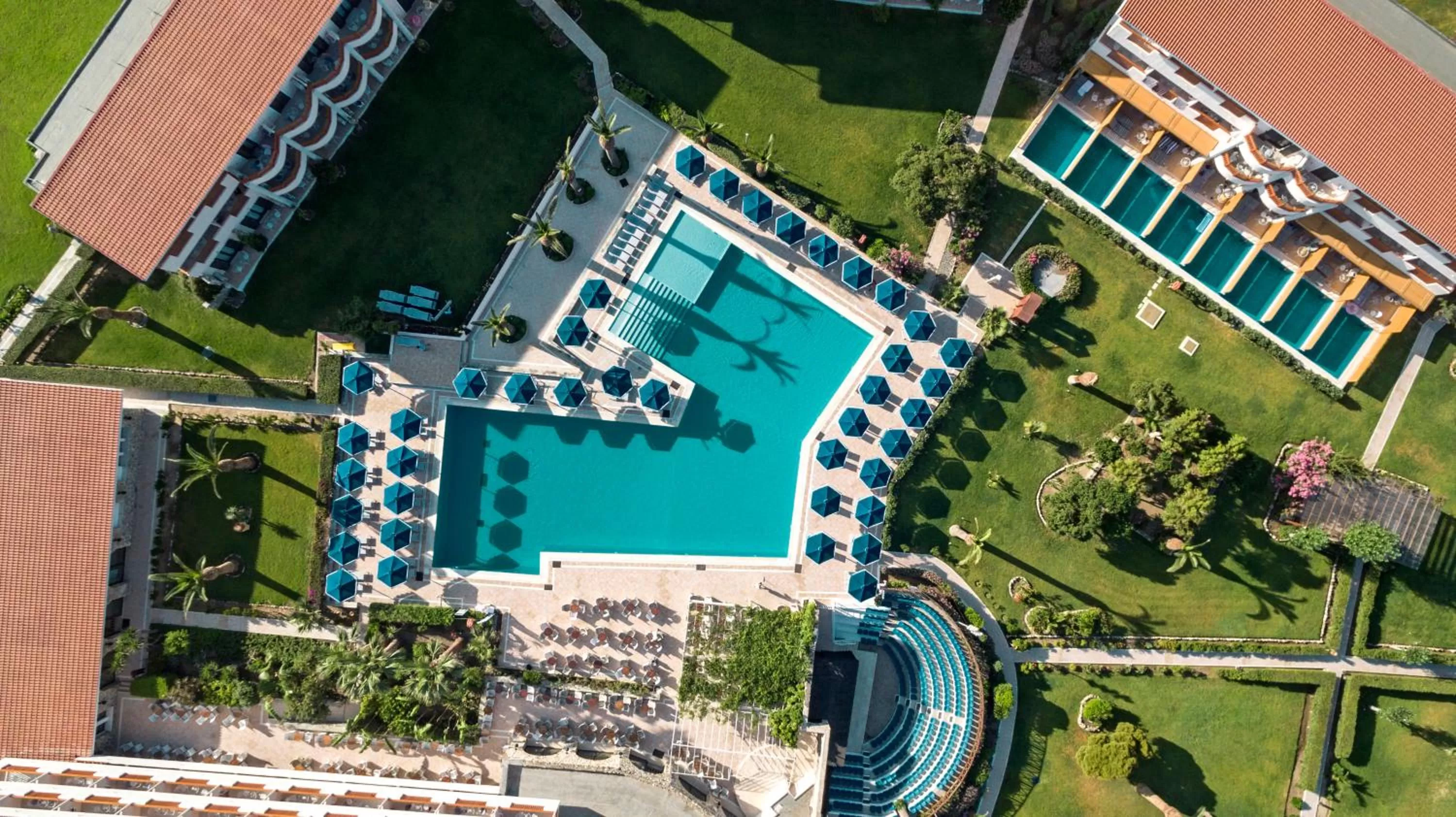 Bird's eye view in Mitsis Ramira