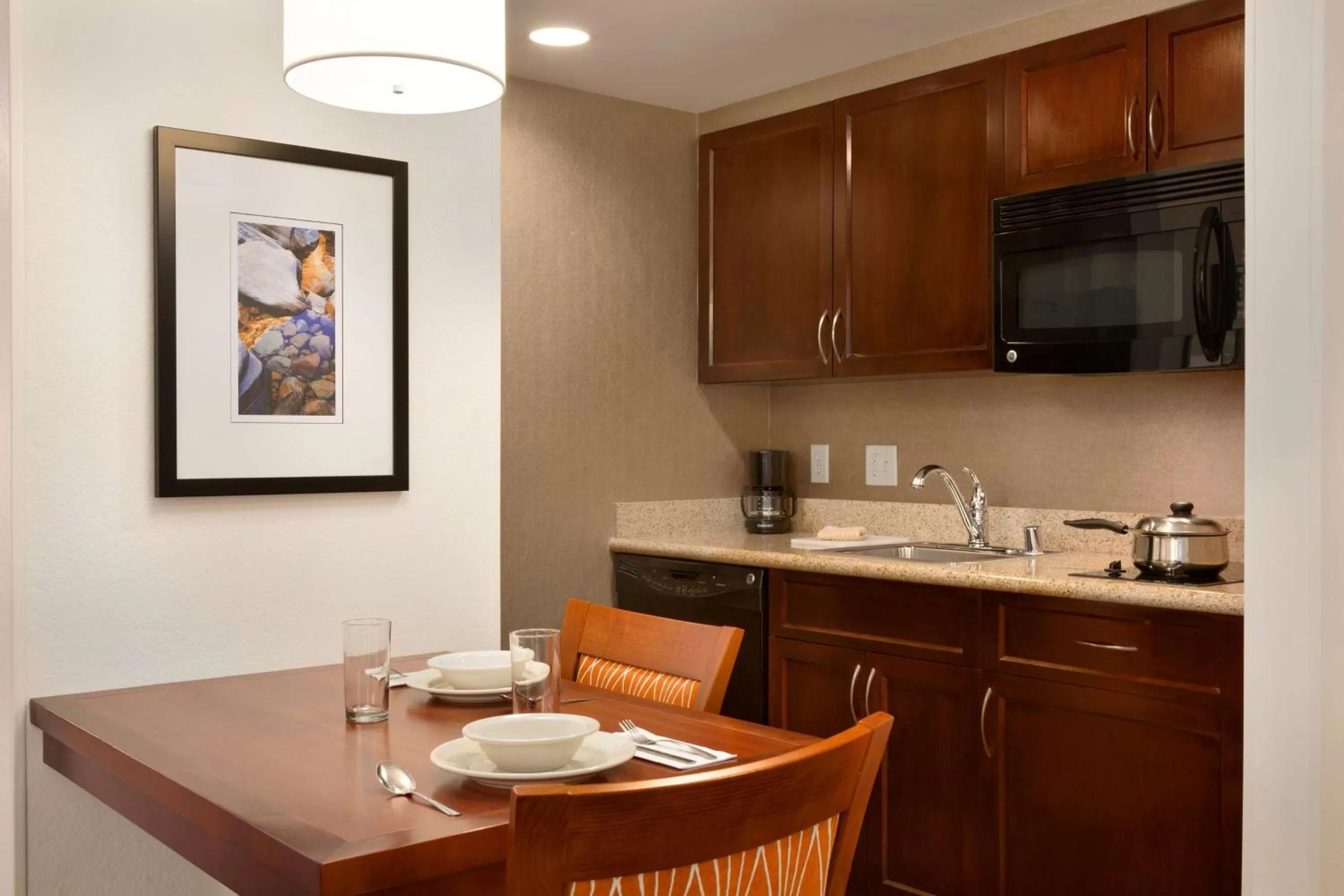 Kitchen or kitchenette in Homewood Suites by Hilton Las Vegas Airport