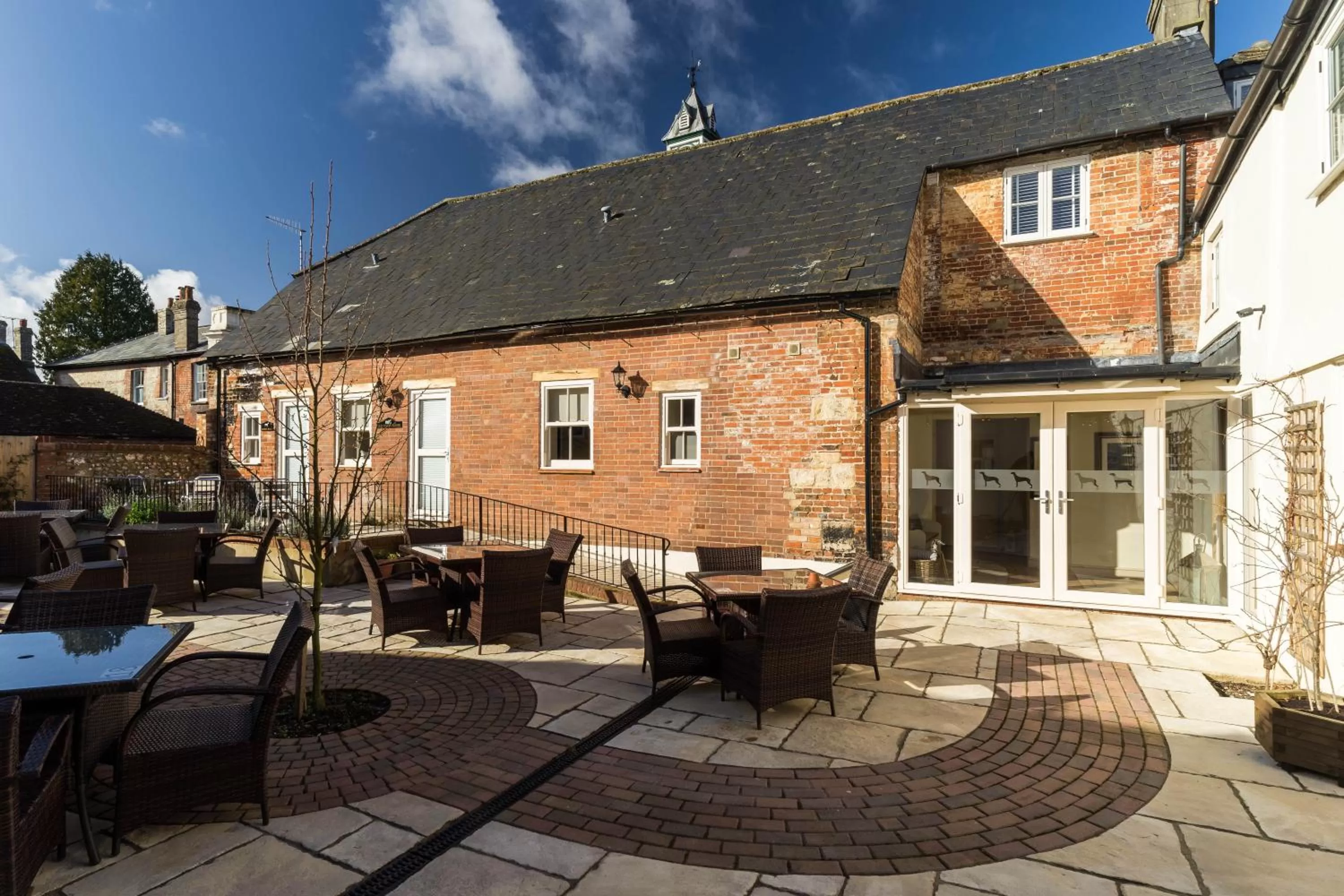 Greyhound Inn Wilton