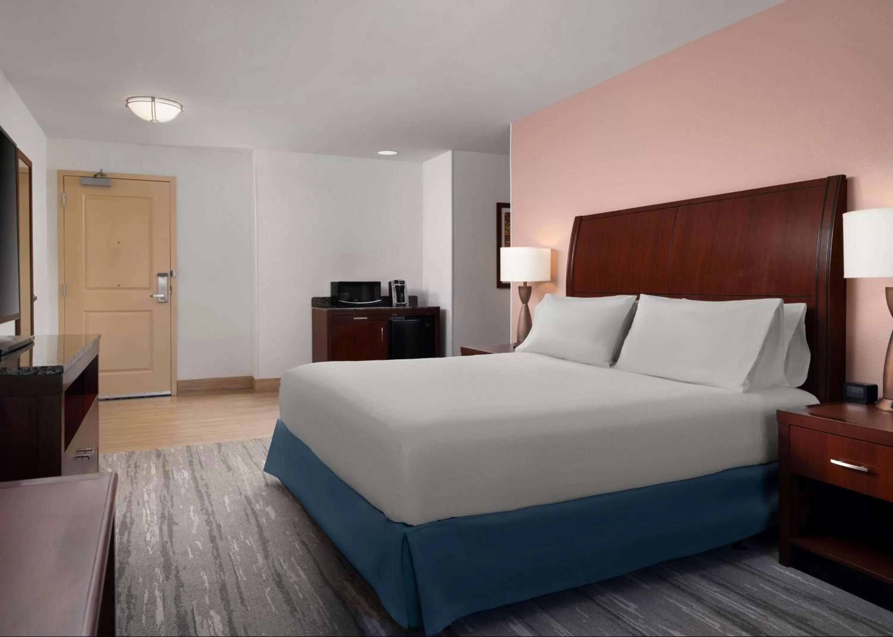 Bed in Hilton Garden Inn Ann Arbor