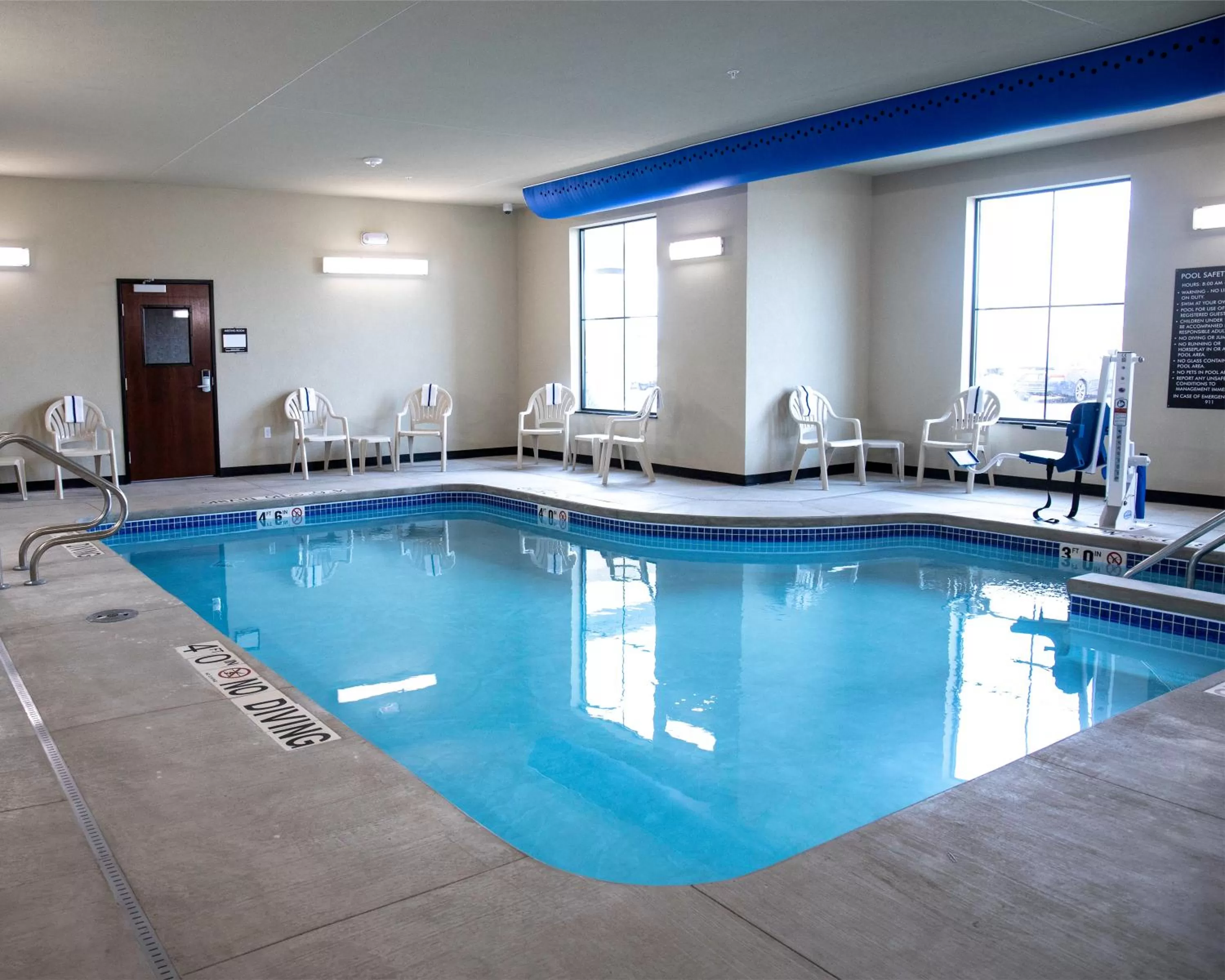 Swimming pool in Cobblestone Hotel & Suites - Two Rivers