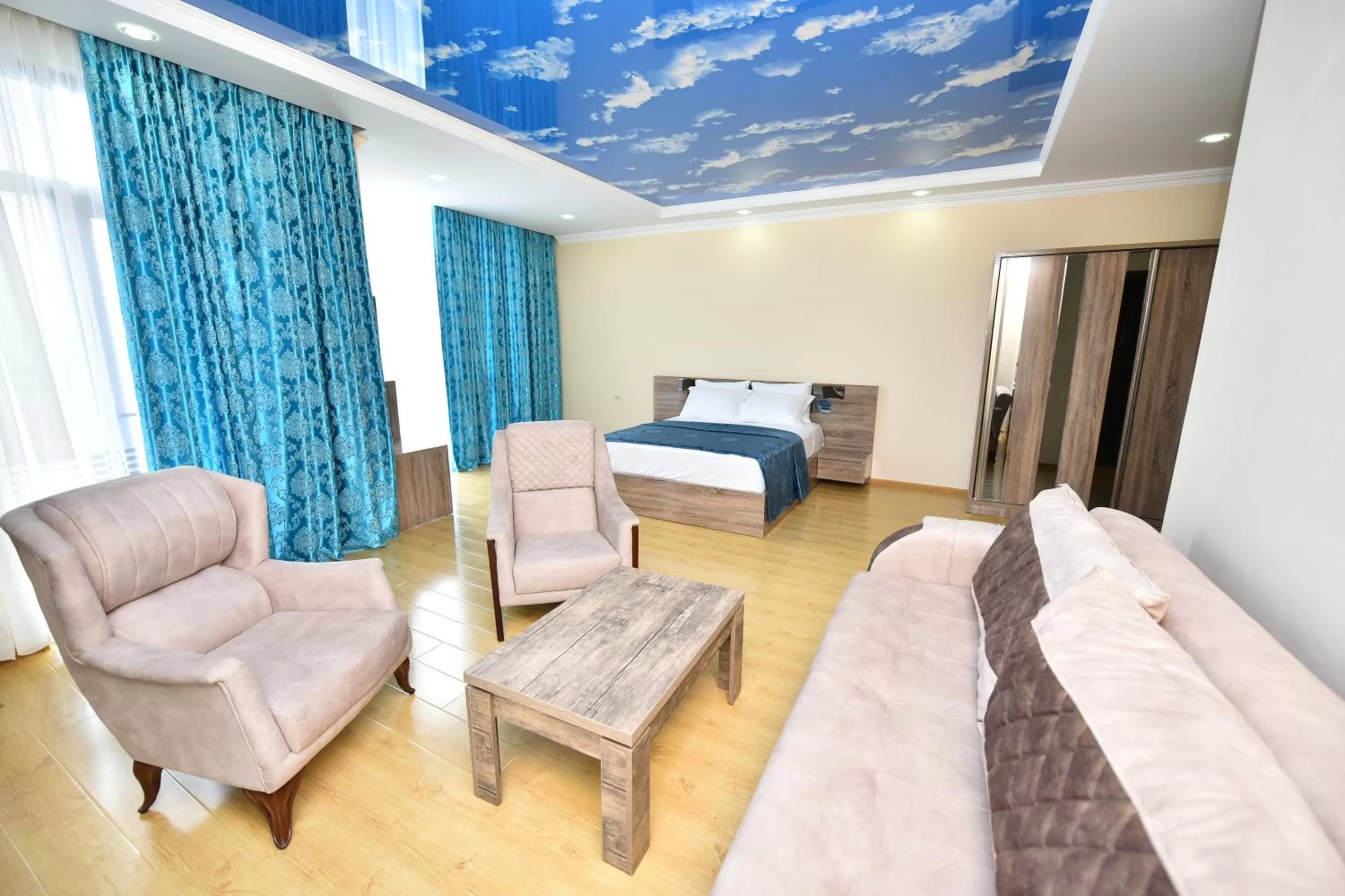 Bedroom, Bed in Hotel Skyline Batumi