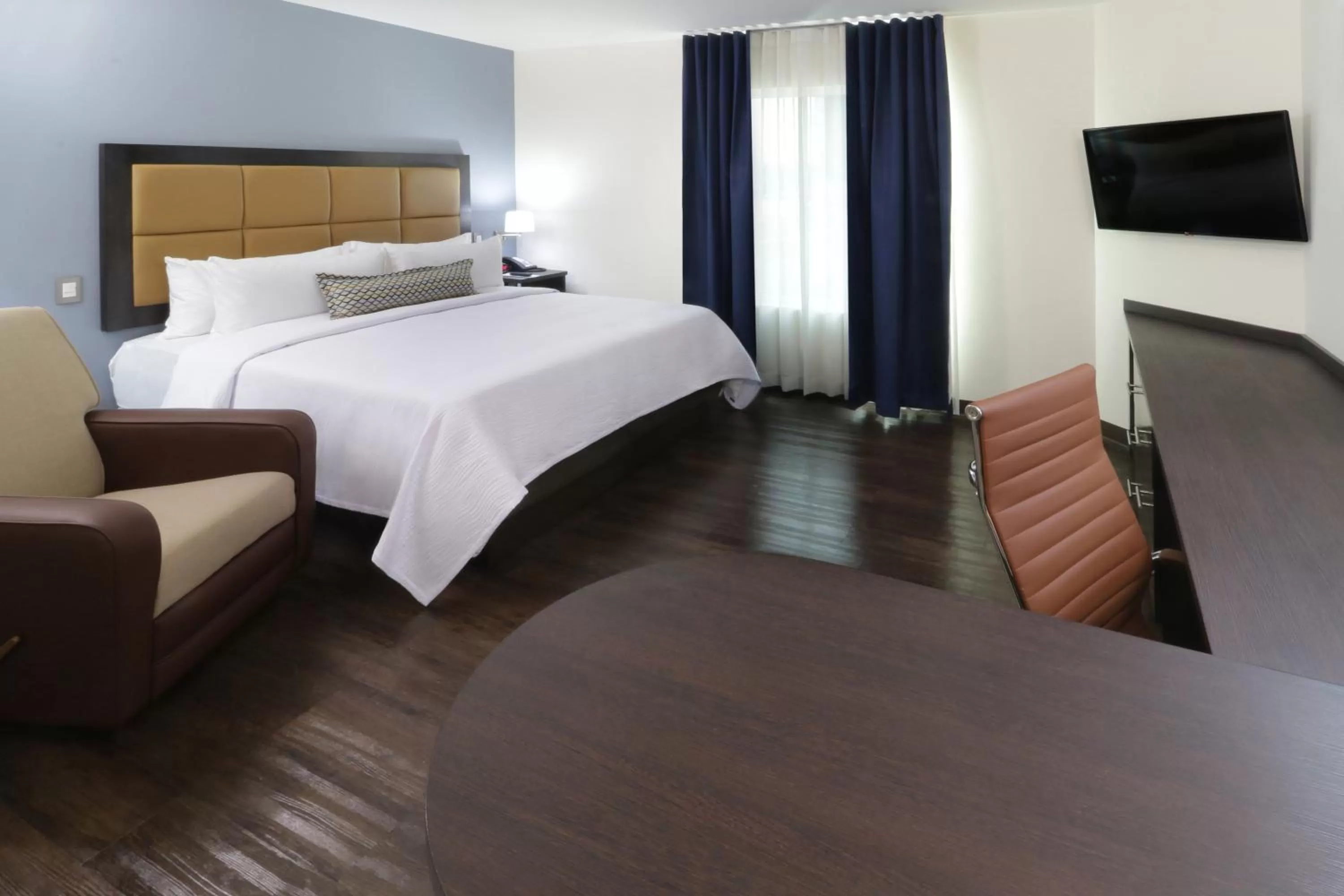 Photo of the whole room, Bed in Candlewood Suites - Queretaro Juriquilla by IHG