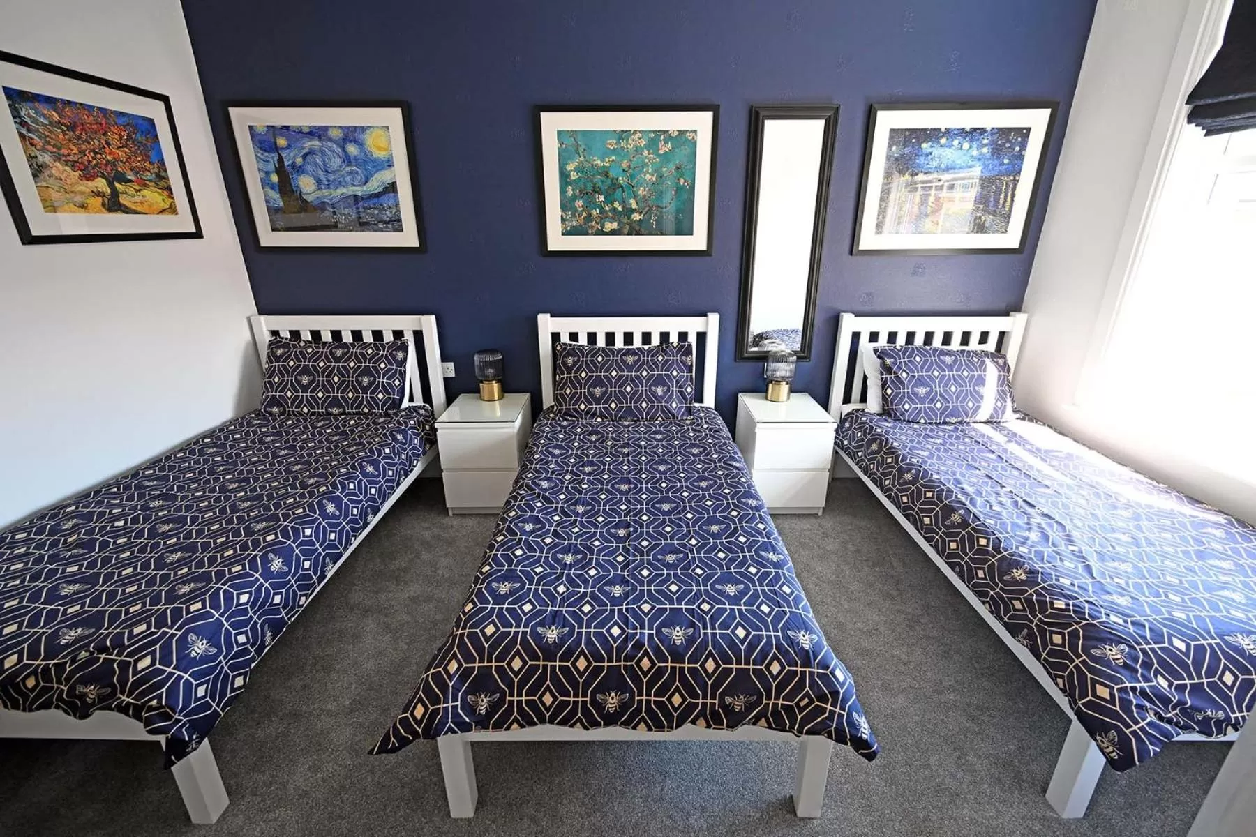 Bedroom, Bed in The Hathaways