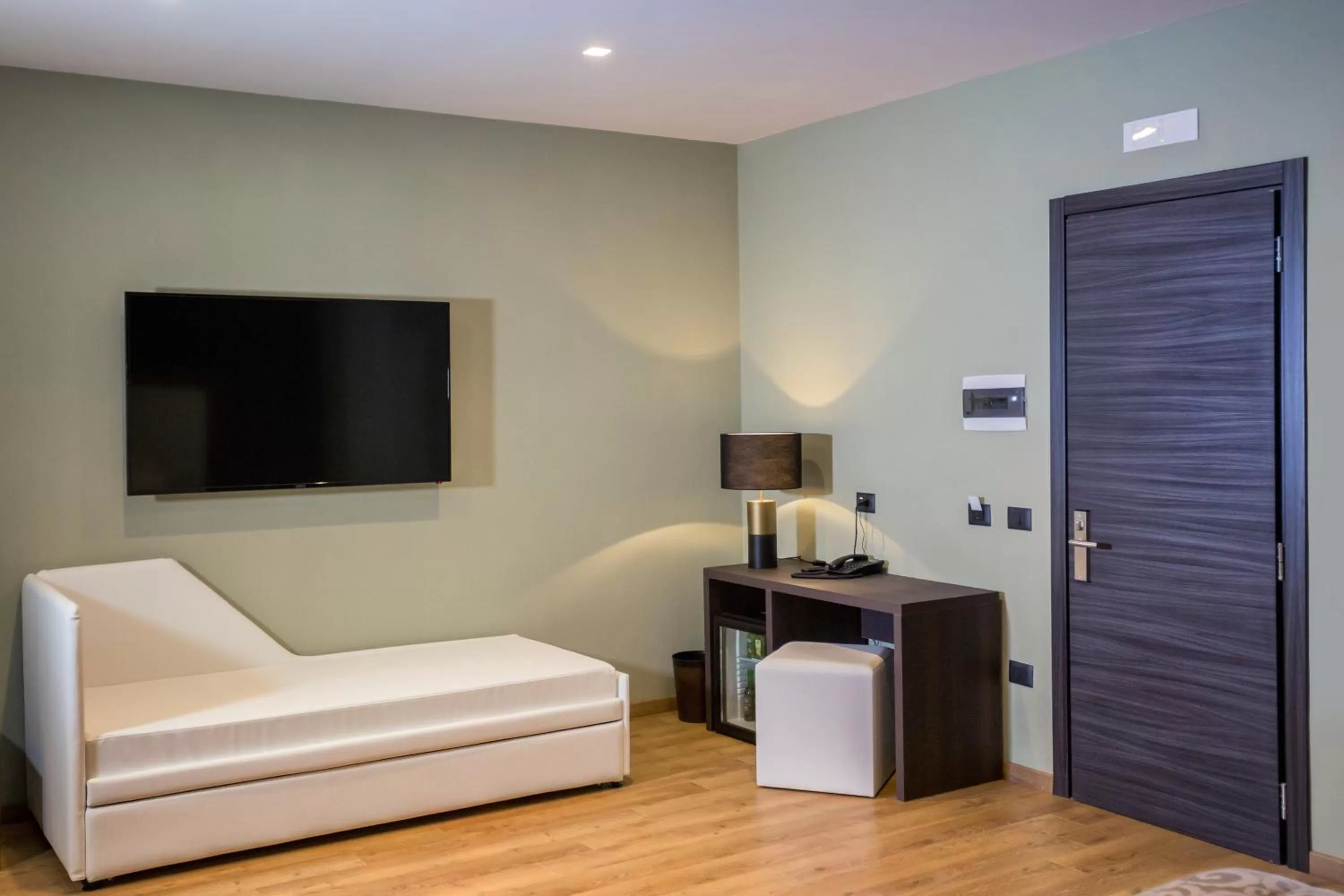 Photo of the whole room, Bed in Hotel Europa Art Caserta