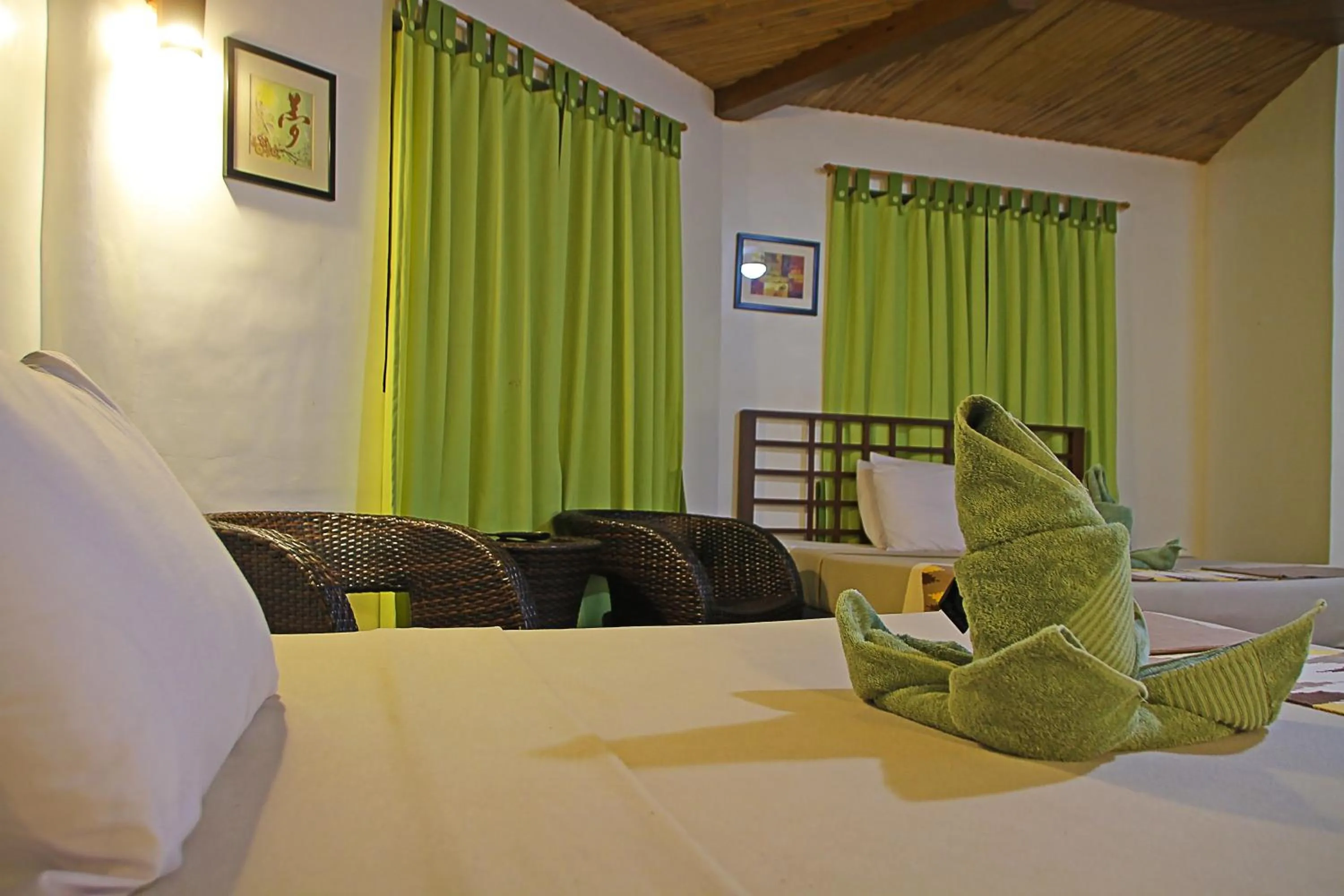 Bed in Coron Hilltop View Resort