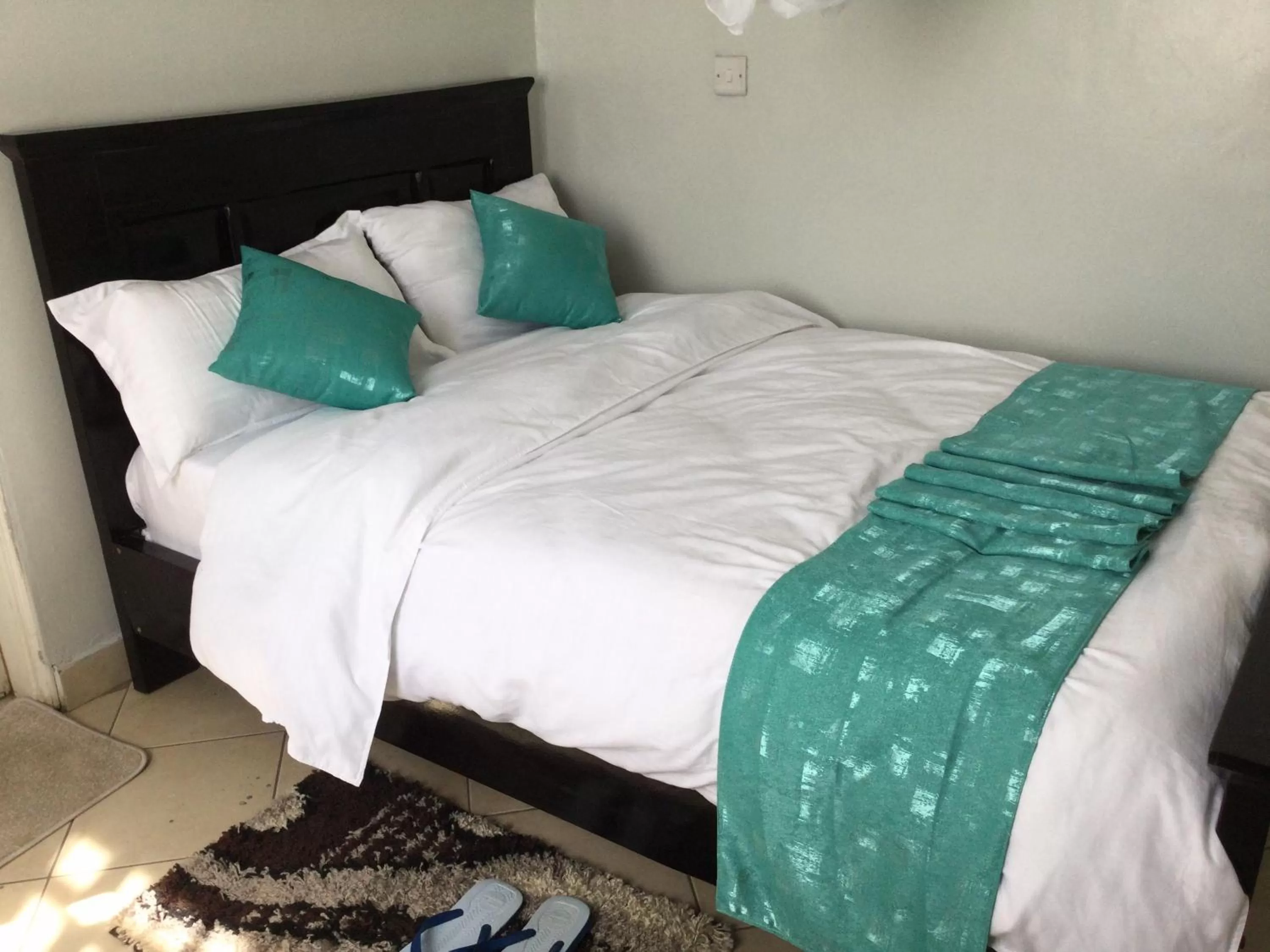 Bed in Milimani Comfort