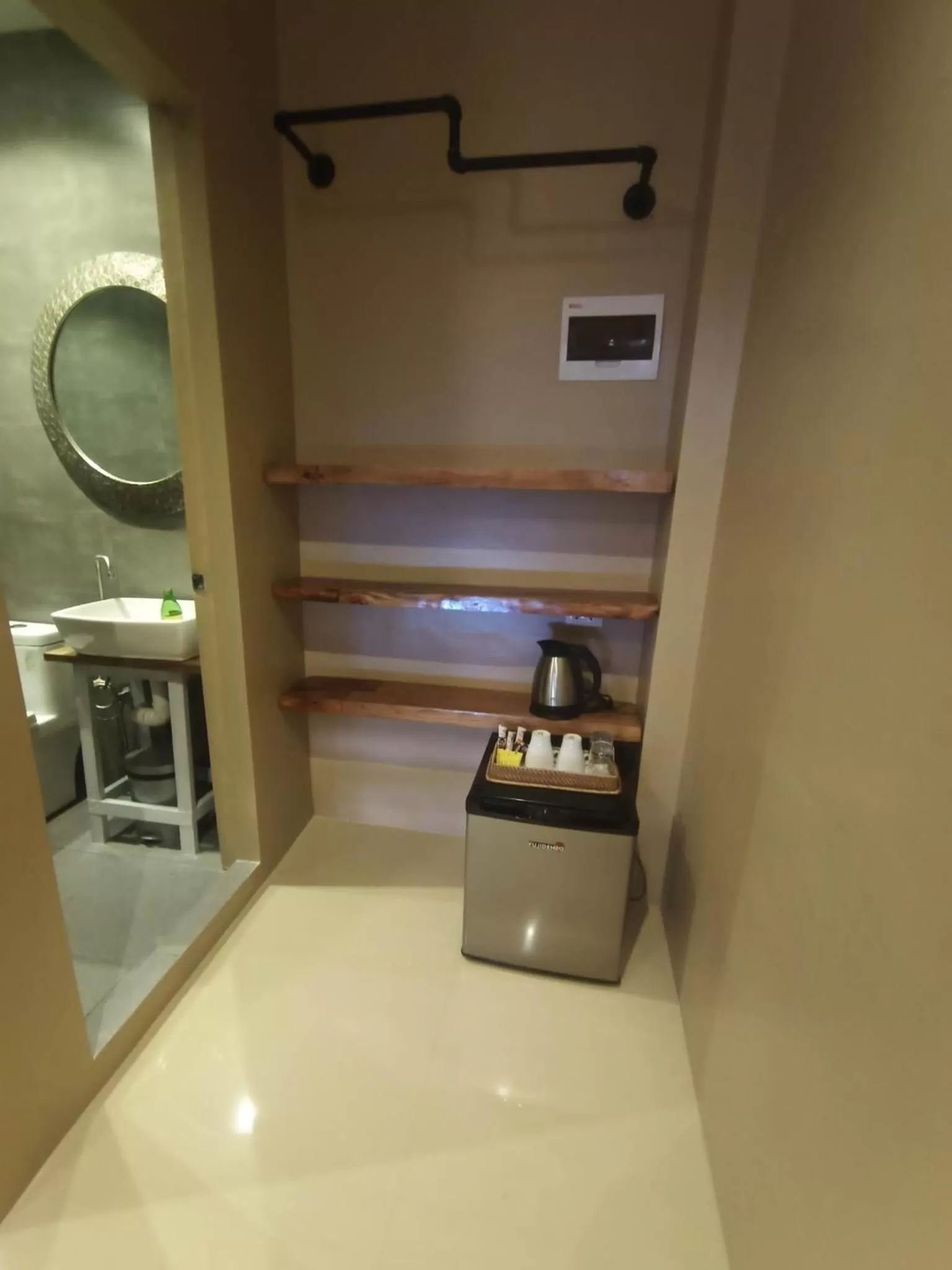 Southseas Beach Resort and Dive Center