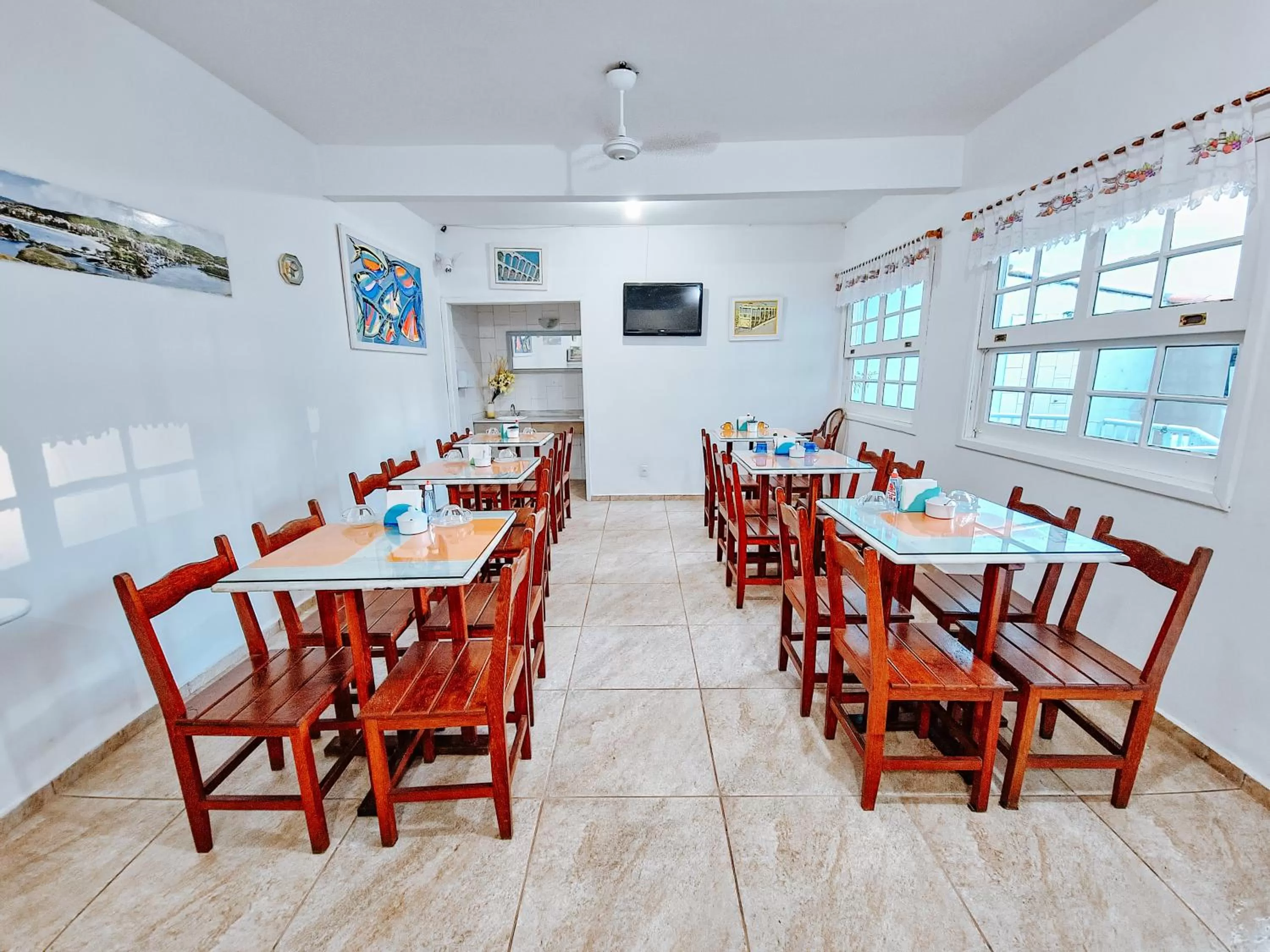 Dining area in Pousada Água Marinha