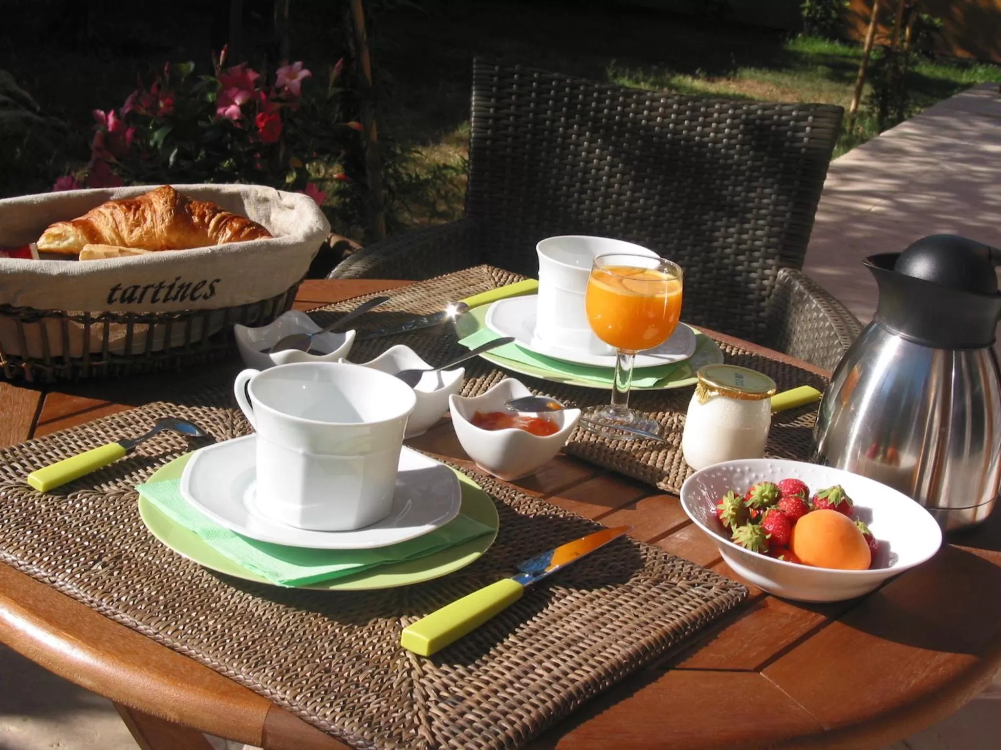 Food and drinks in Mas de l'Olivette