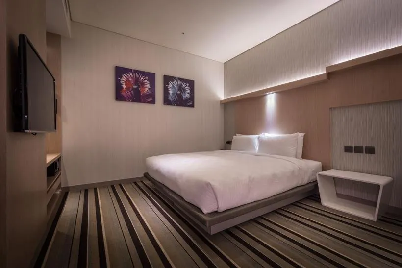 Bed in Taipei 101 SPARKLE Hotel