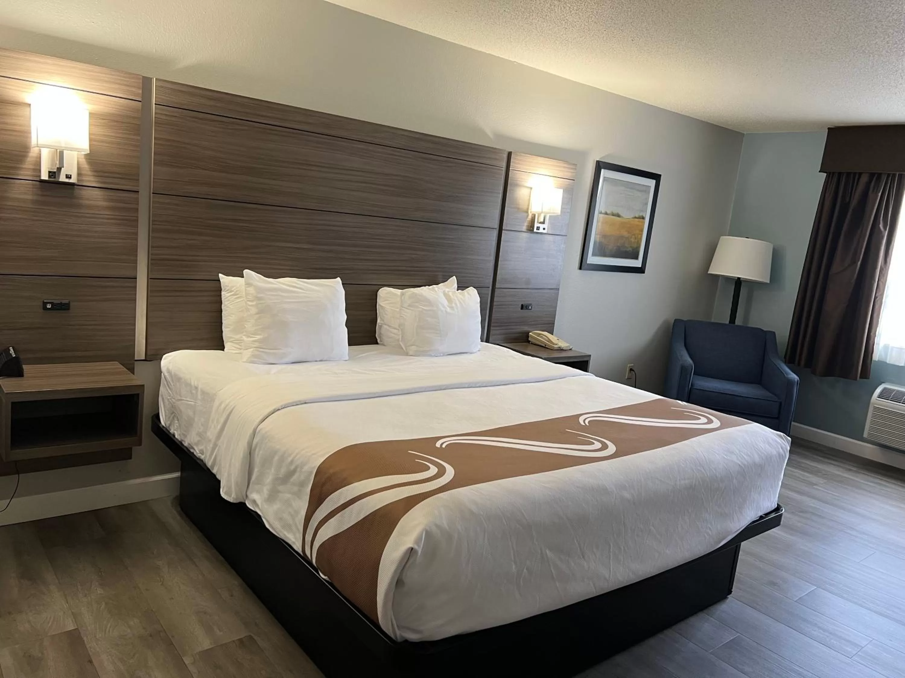 Bedroom, Bed in Quality Inn & Suites Red Wing