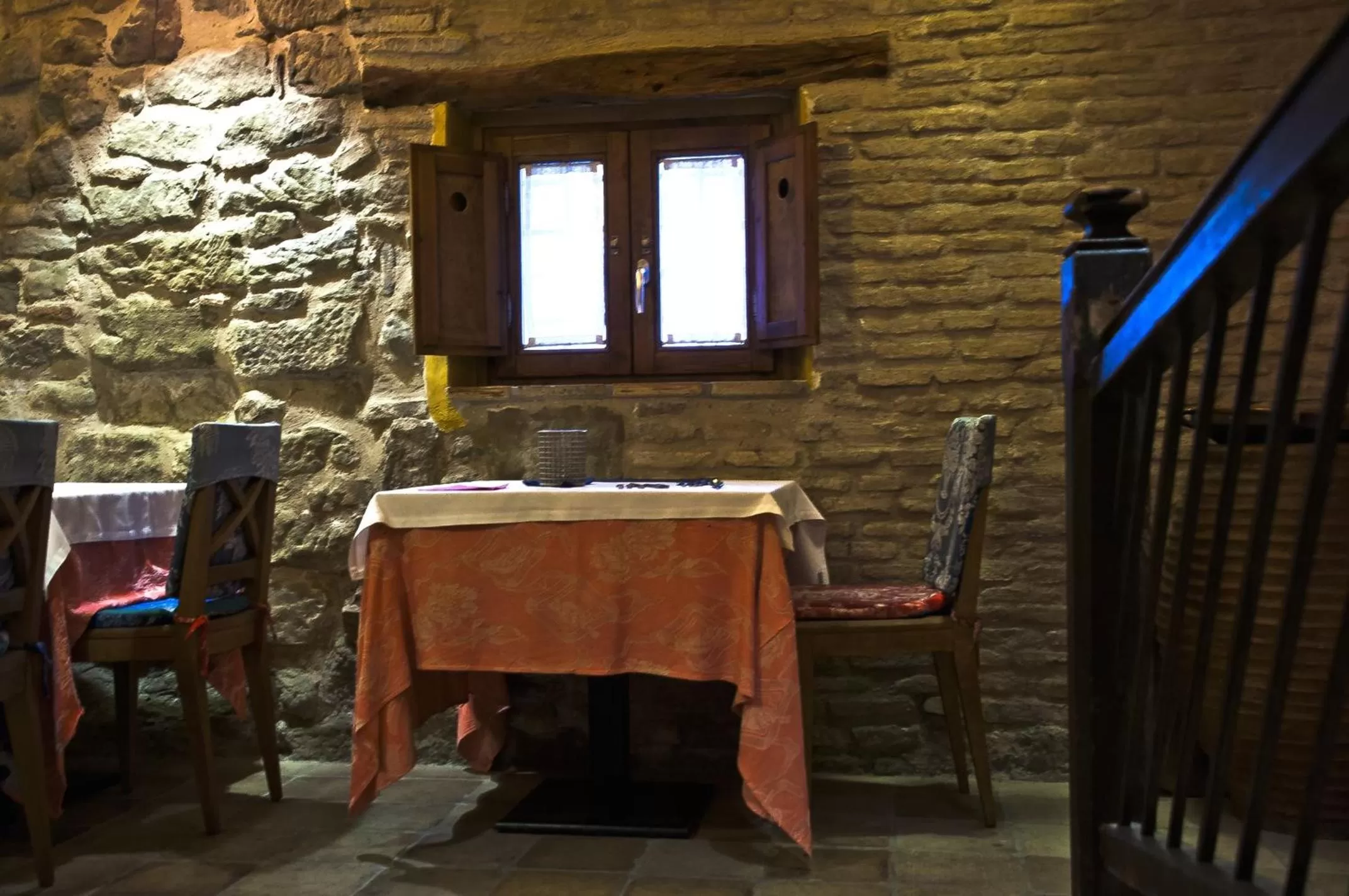 Dining area in A Corona del Reino
