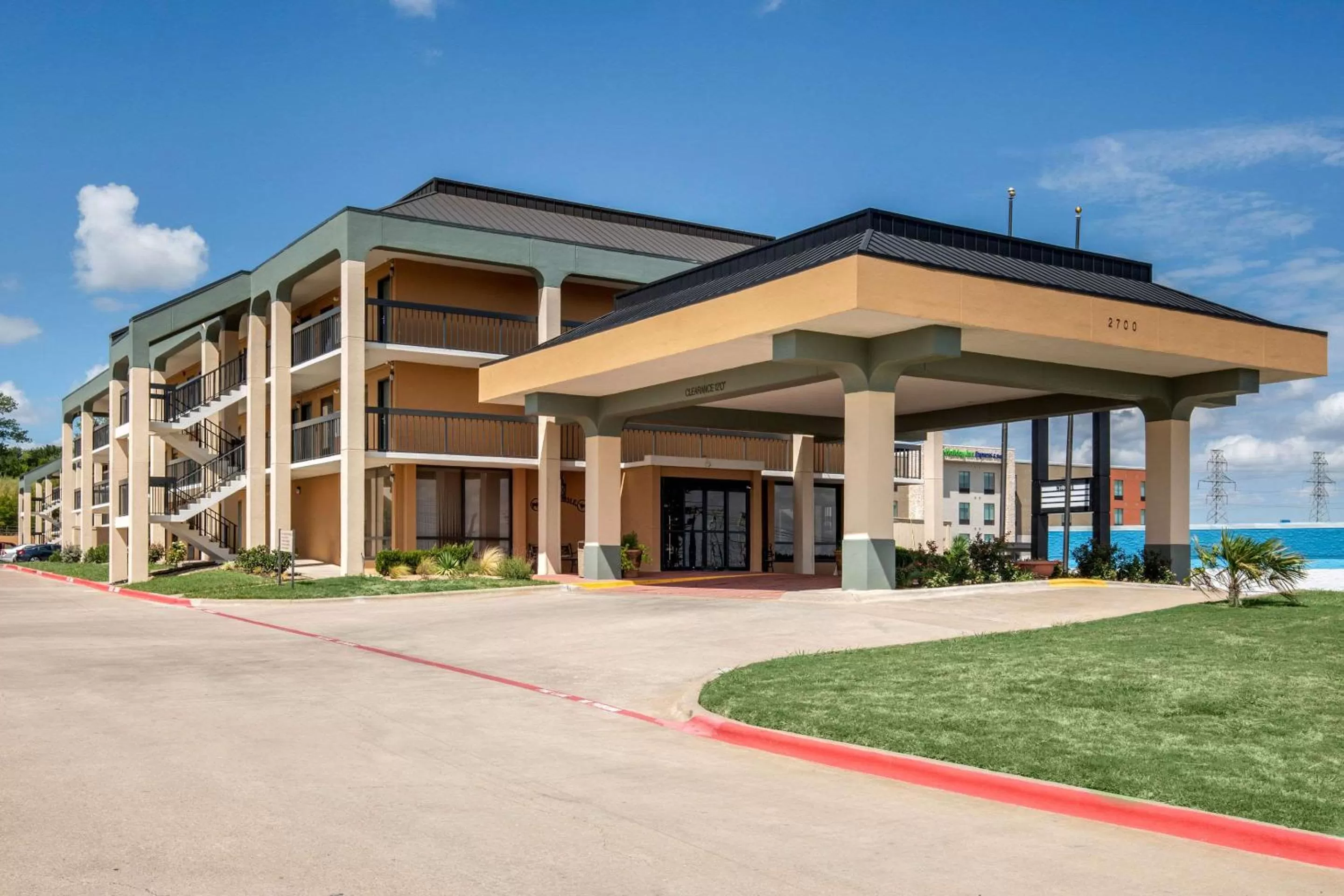 Property building in Quality Inn West Fort Worth