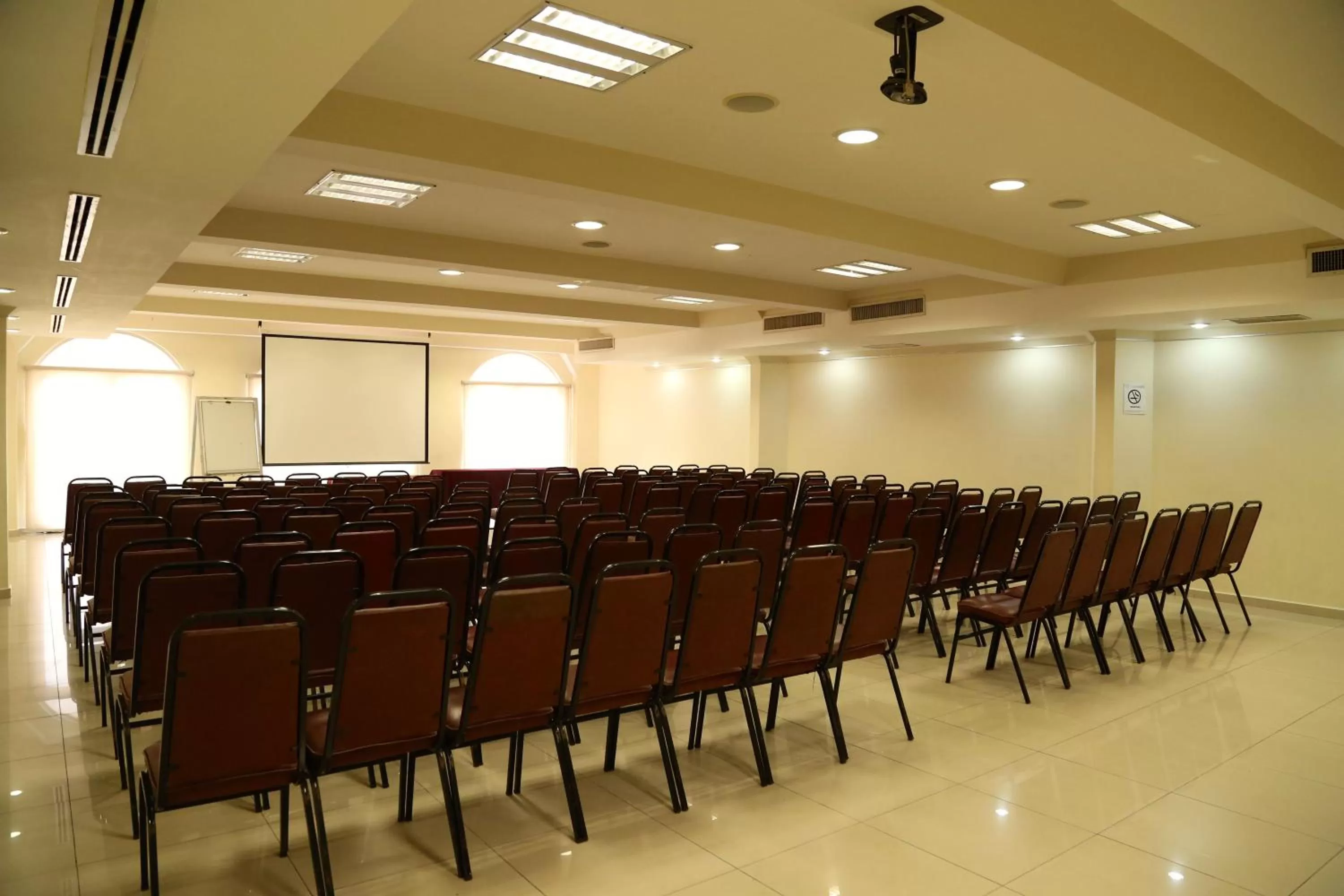 Lounge or bar in Hotel Baluarte