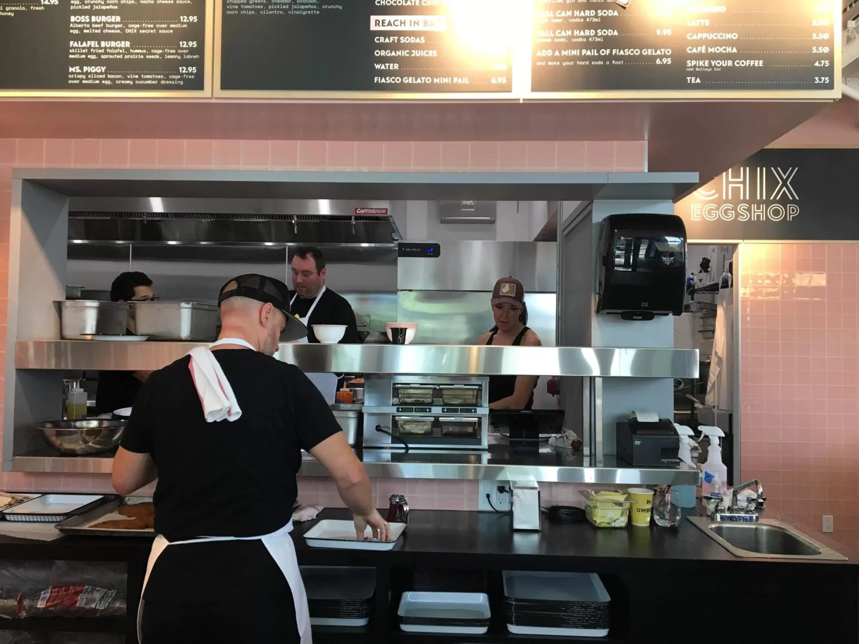 Restaurant/places to eat in Alt Hotel Calgary East Village