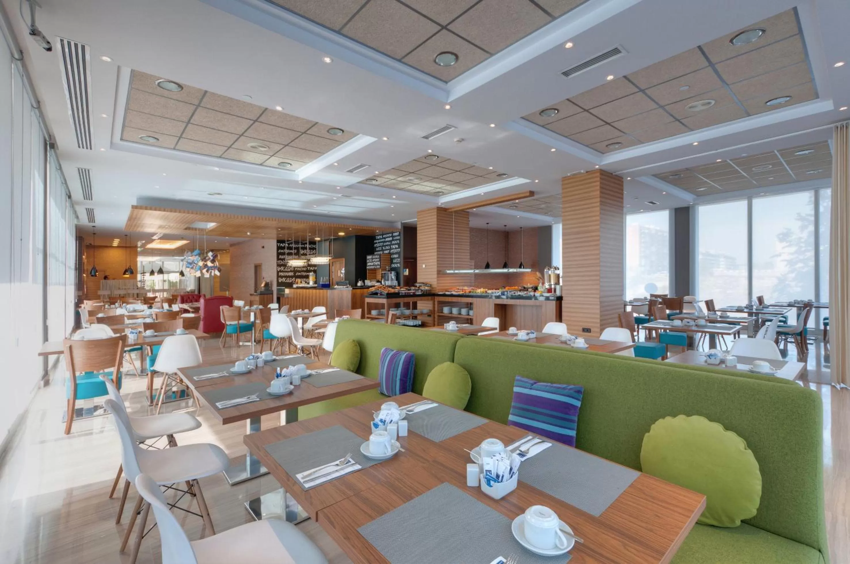 Restaurant/places to eat in Hotel Madrid Chamartín, Affiliated by Meliá