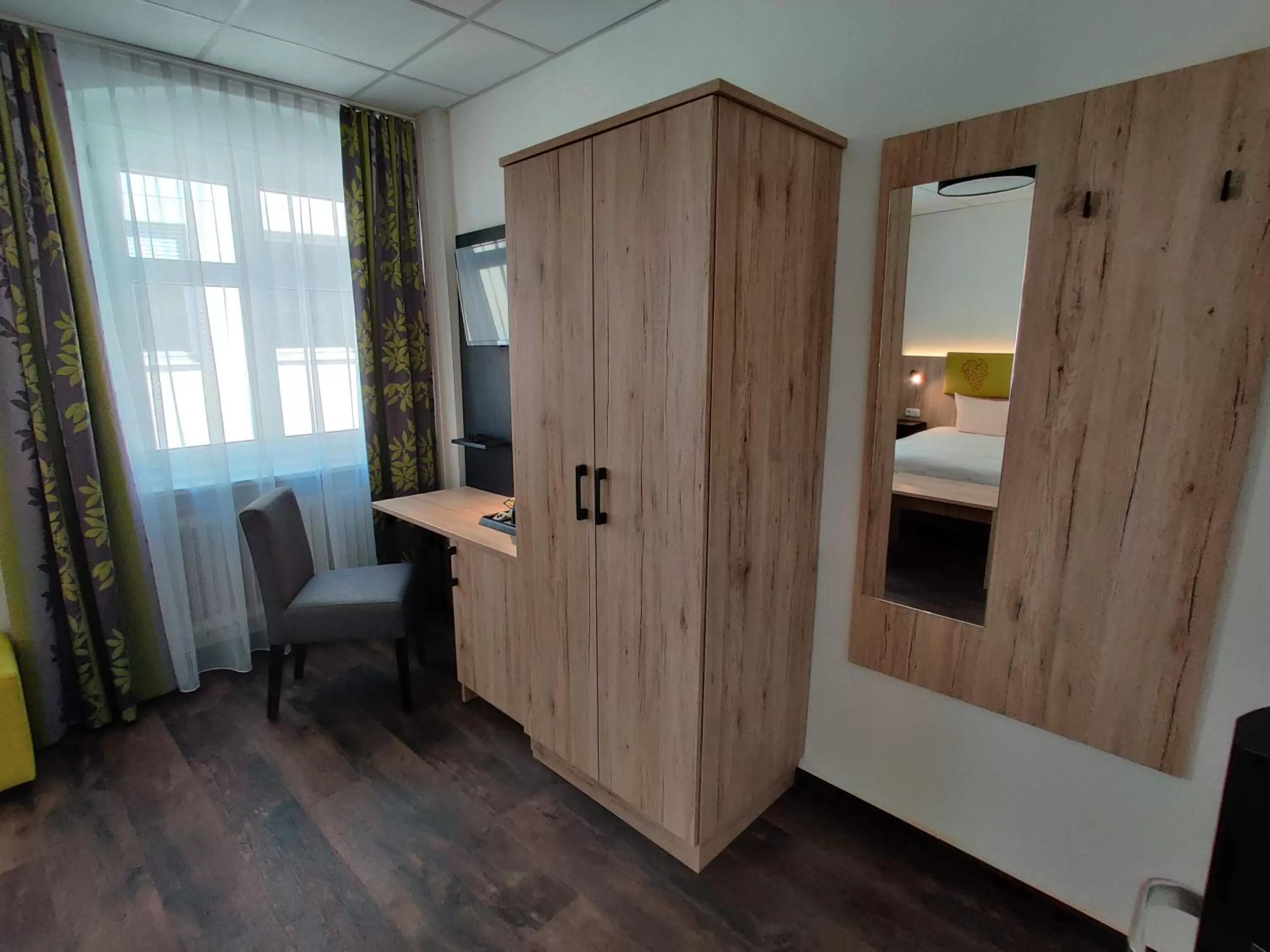 Photo of the whole room, Bed in Hotel Goldene Traube