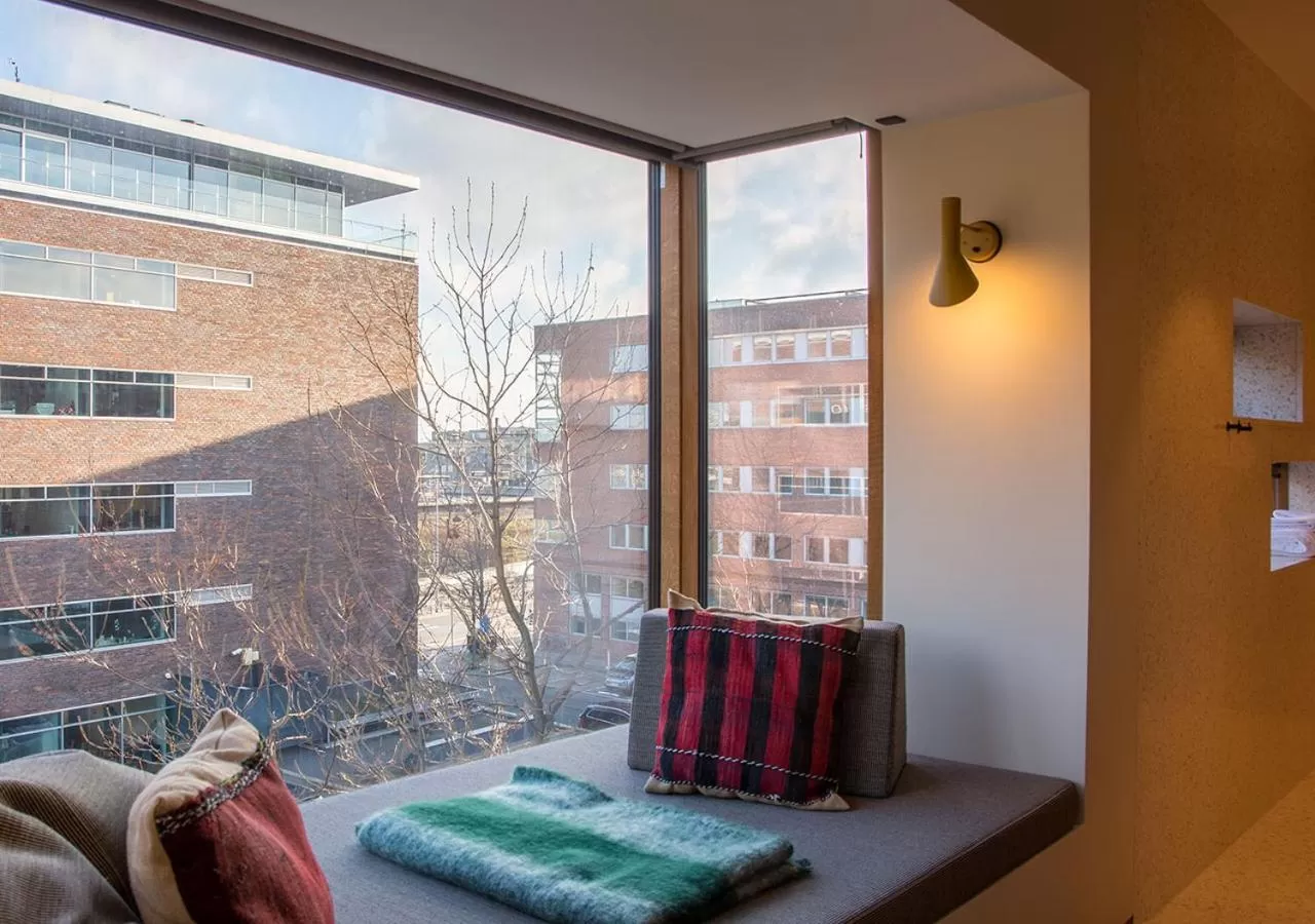 Quiet street view in Charlottehaven