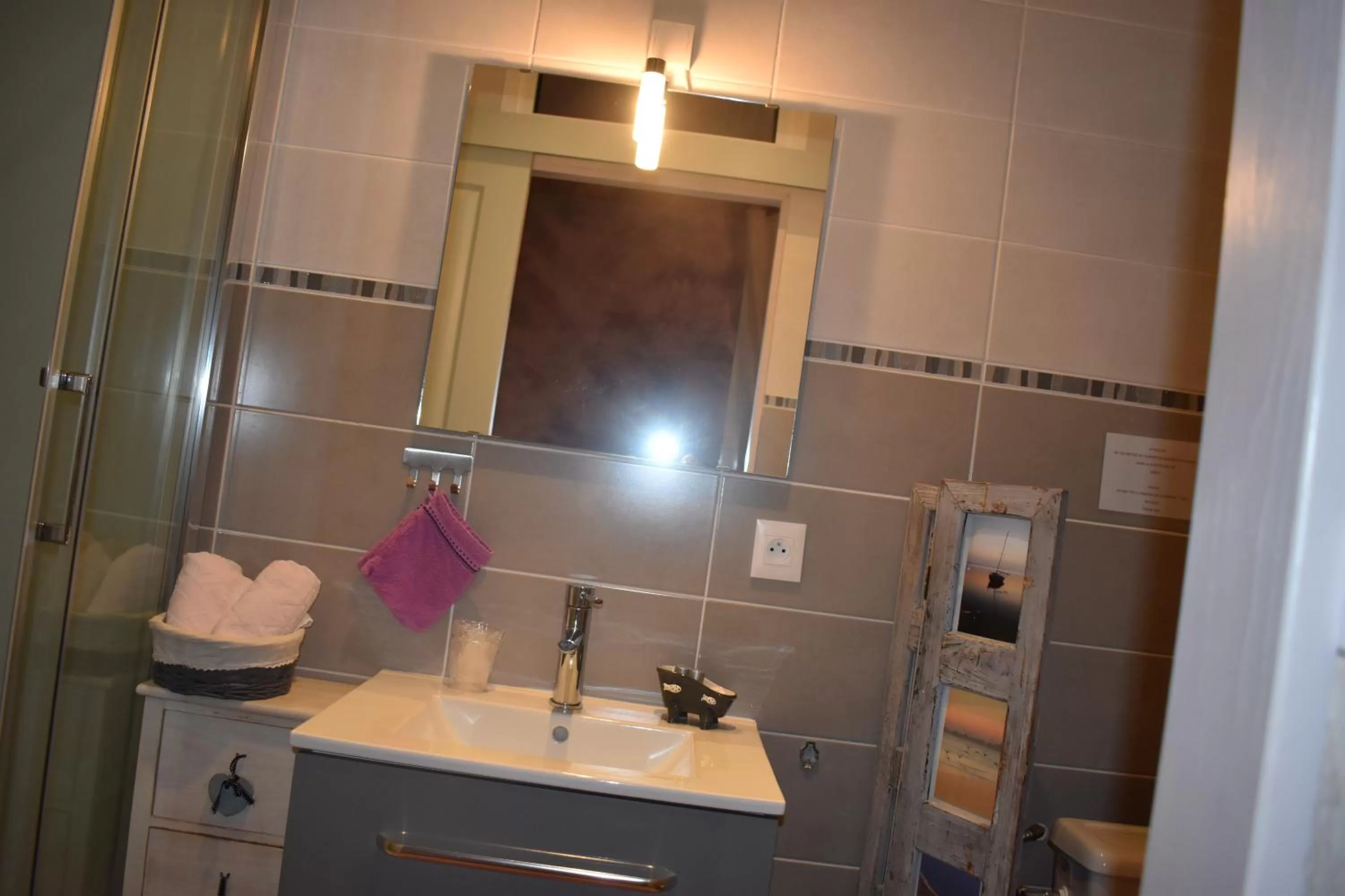 Bathroom in Chez Augustin