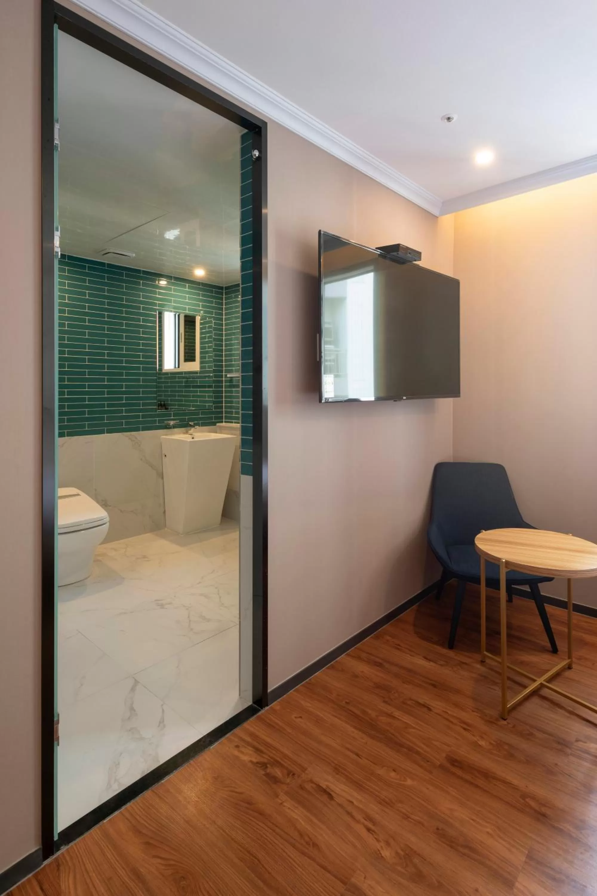 Seomyeon Brown-dot hotel Gold