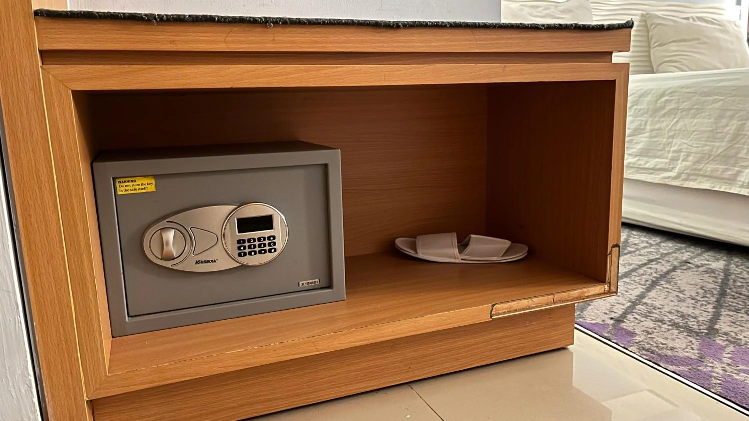 safe in Luminor Hotel Metro Indah Bandung - Free Breakfast - Free Exclusive Gym - Free Aesthetic Afternoon Tea or Coffee