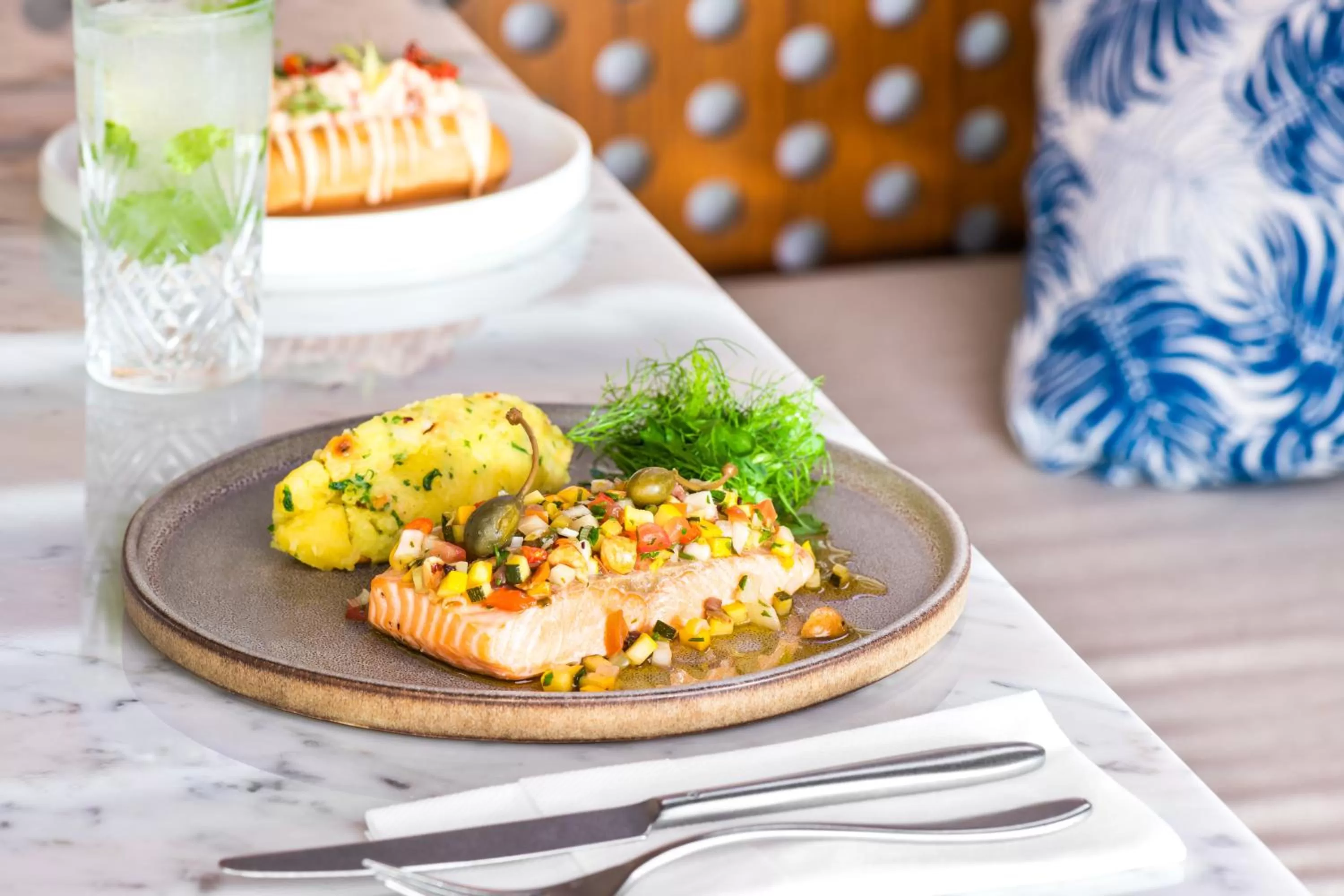 Restaurant/places to eat in JA Lake View Hotel, Dubai