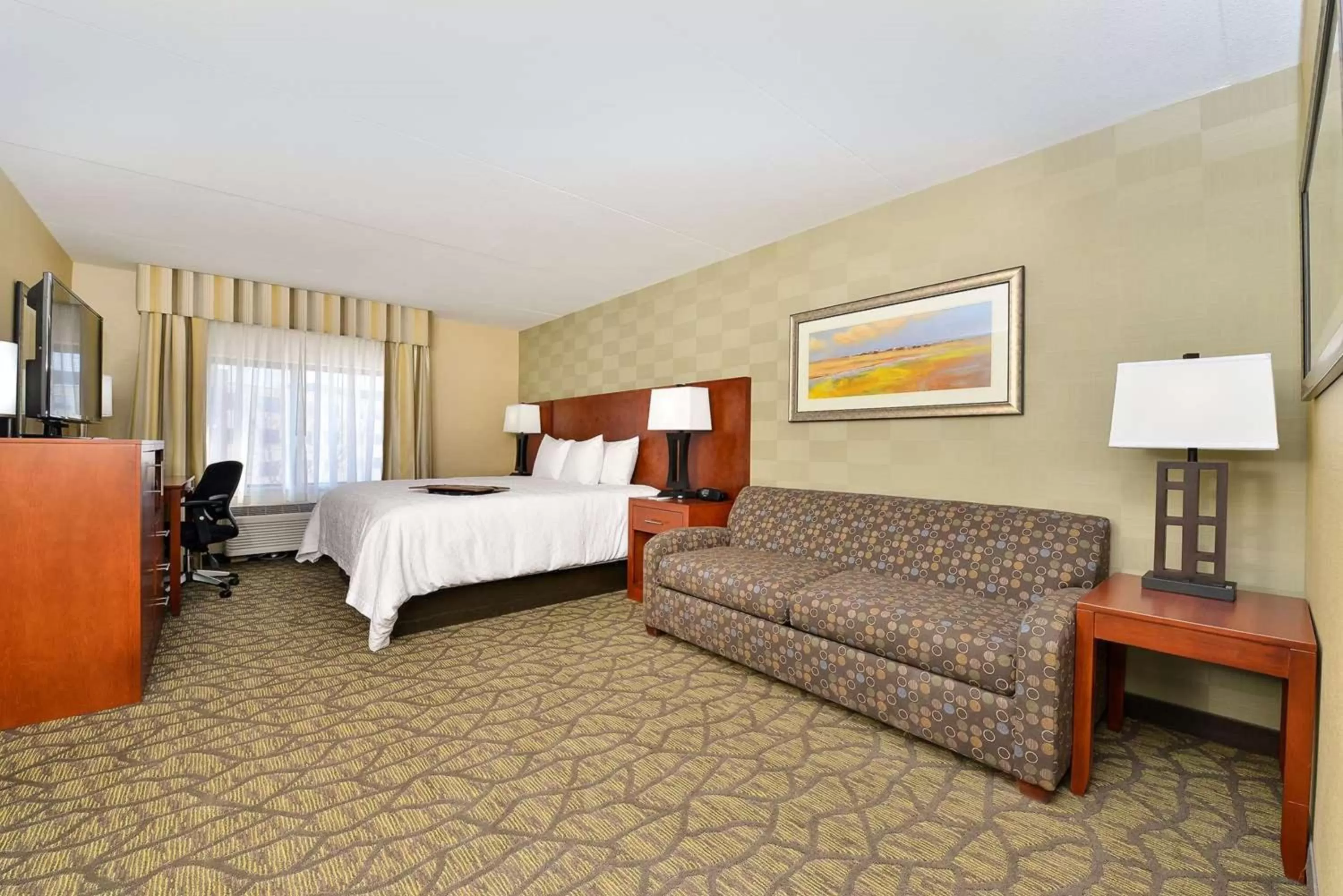 Bedroom, Bed in Hampton Inn Detroit/Auburn Hills South