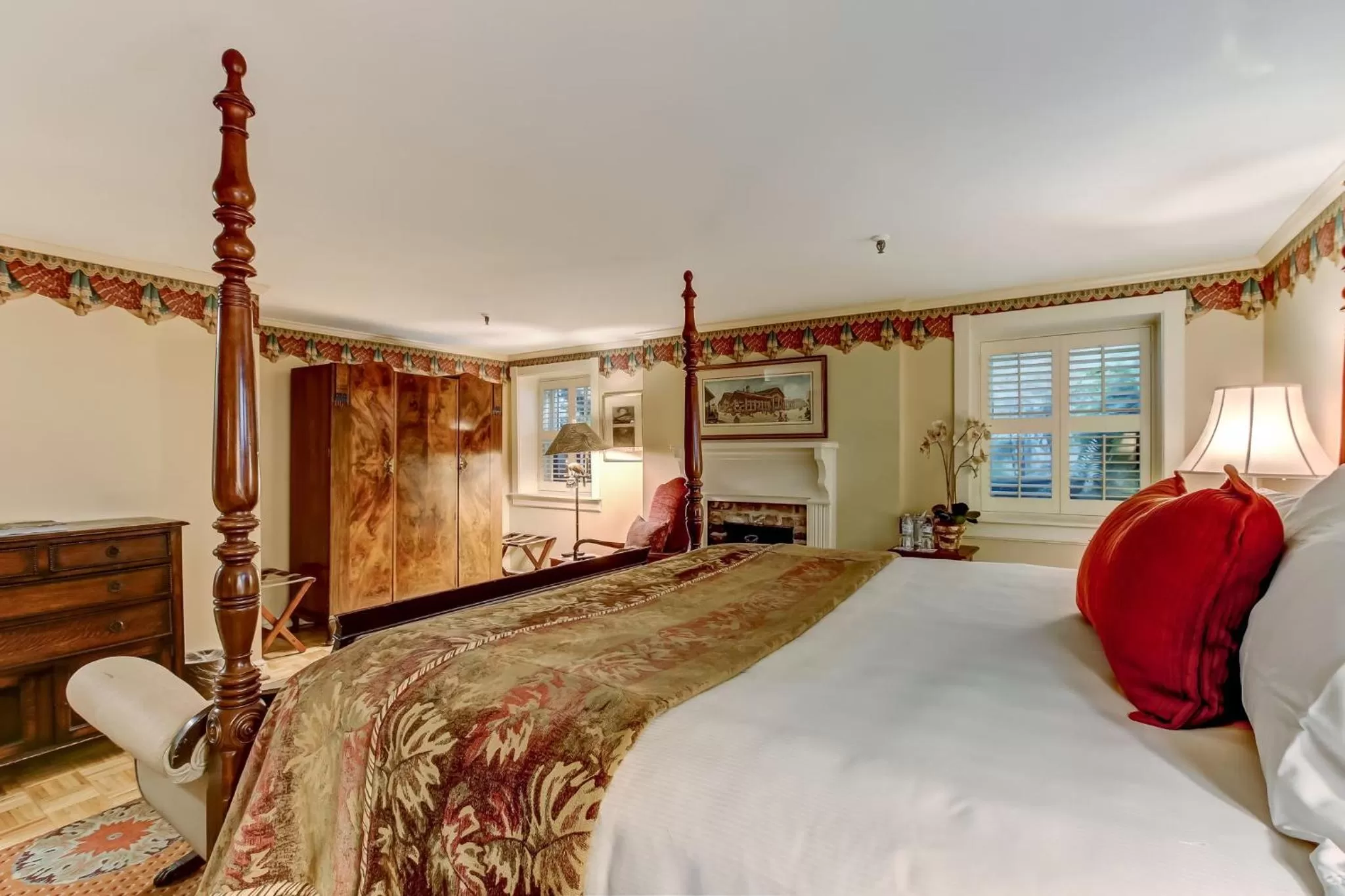 Bedroom in Ballastone Inn