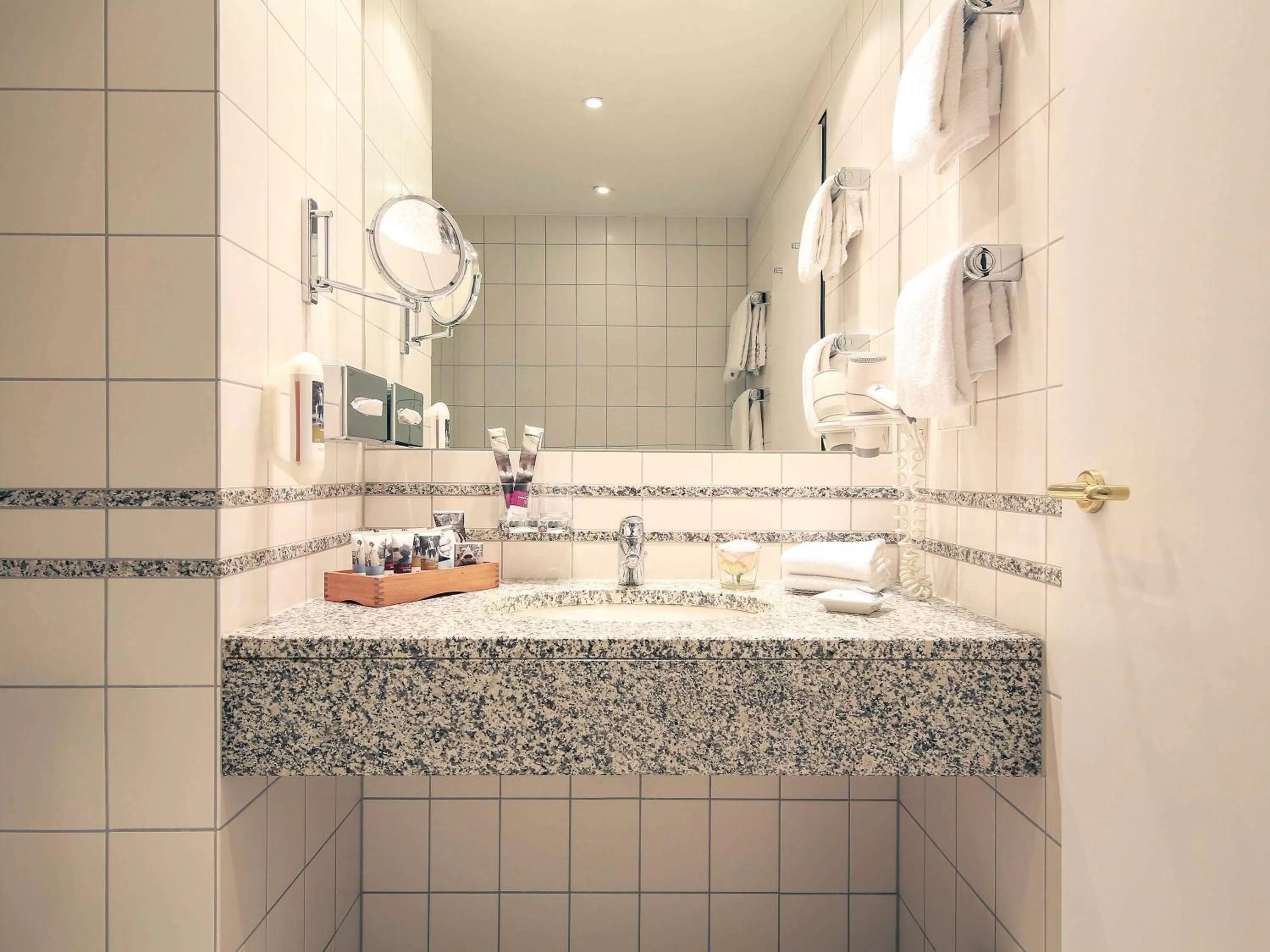 Photo of the whole room in Mercure Hotel Plaza Essen