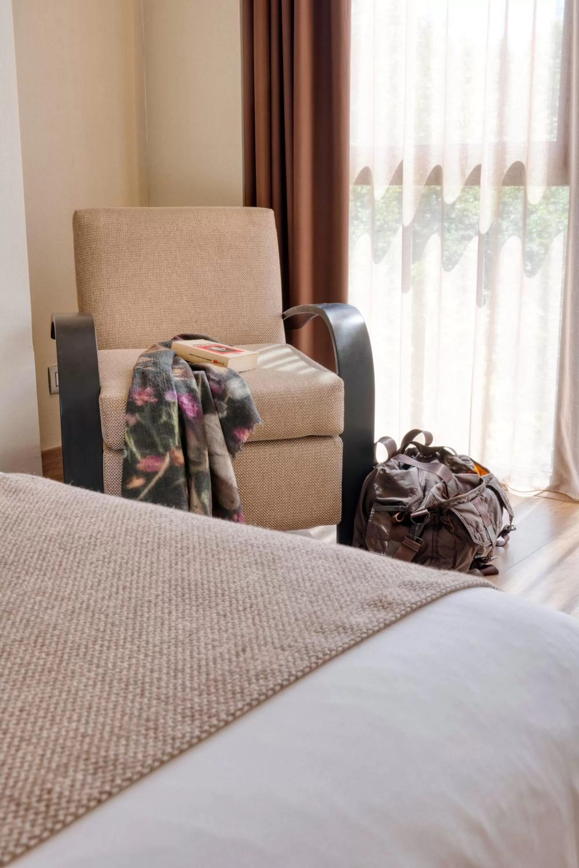 Seating area, Bed in Hotel America Barcelona