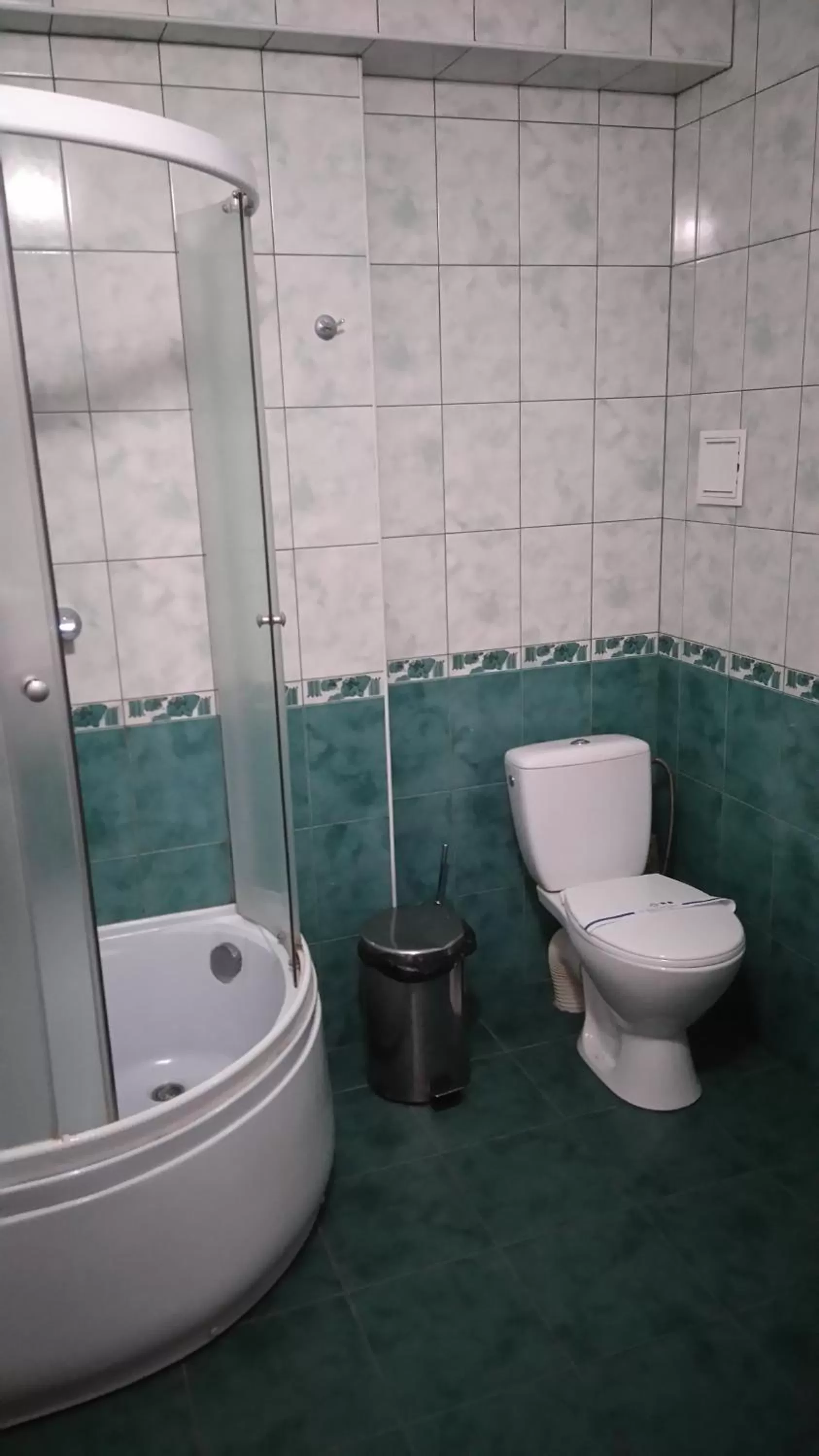 Shower in Stara Vezha Hotel