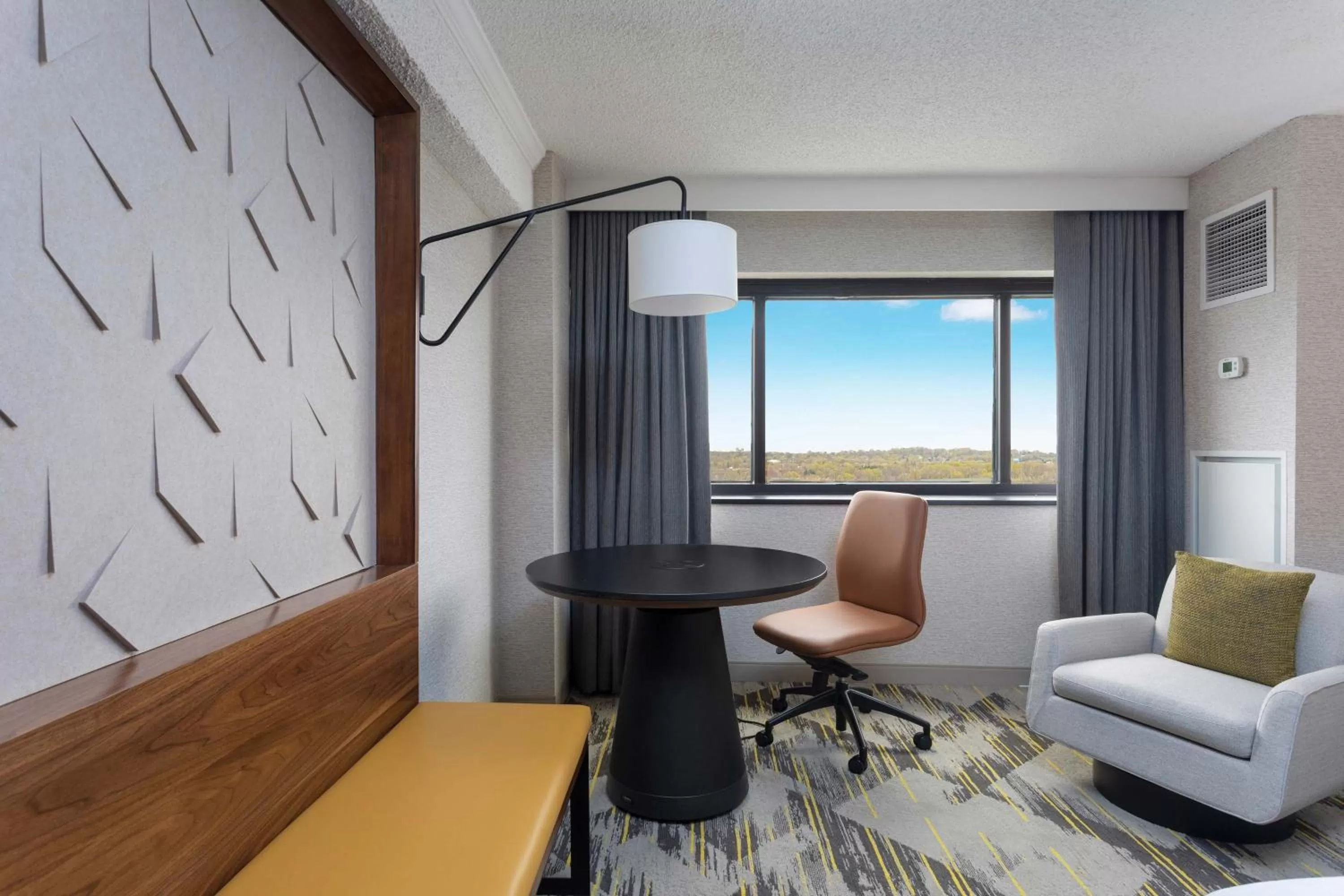 Photo of the whole room in Sheraton Edison