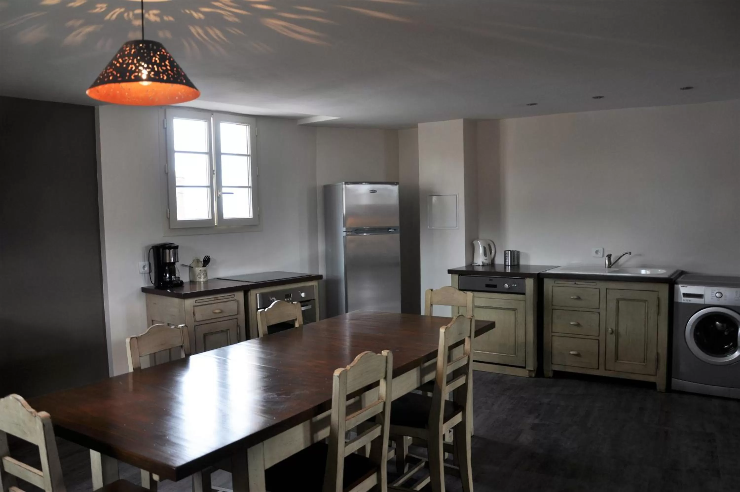 Kitchen or kitchenette in Appart'Hotel Saint-Michel