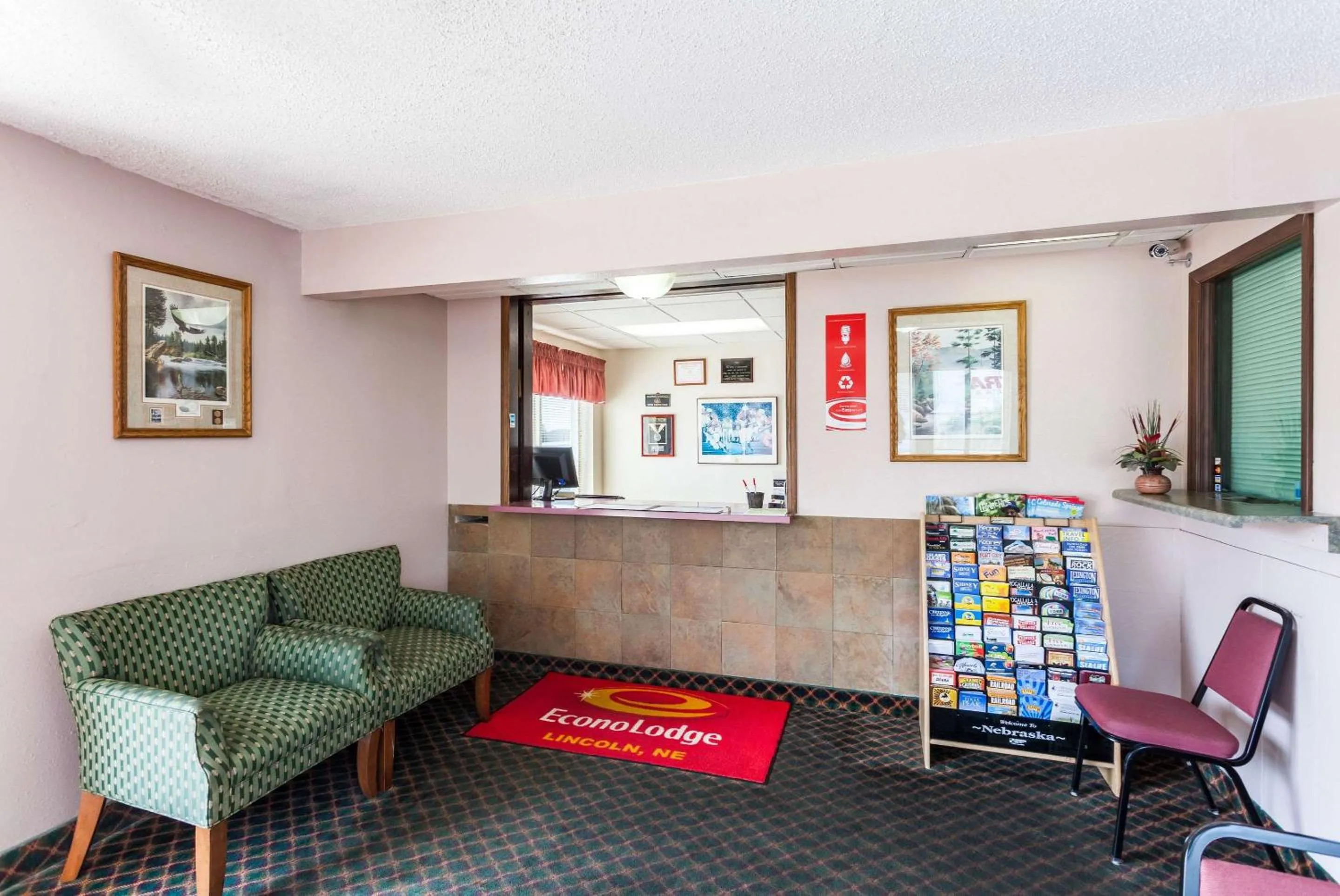 Lobby or reception in Econo Lodge Lincoln