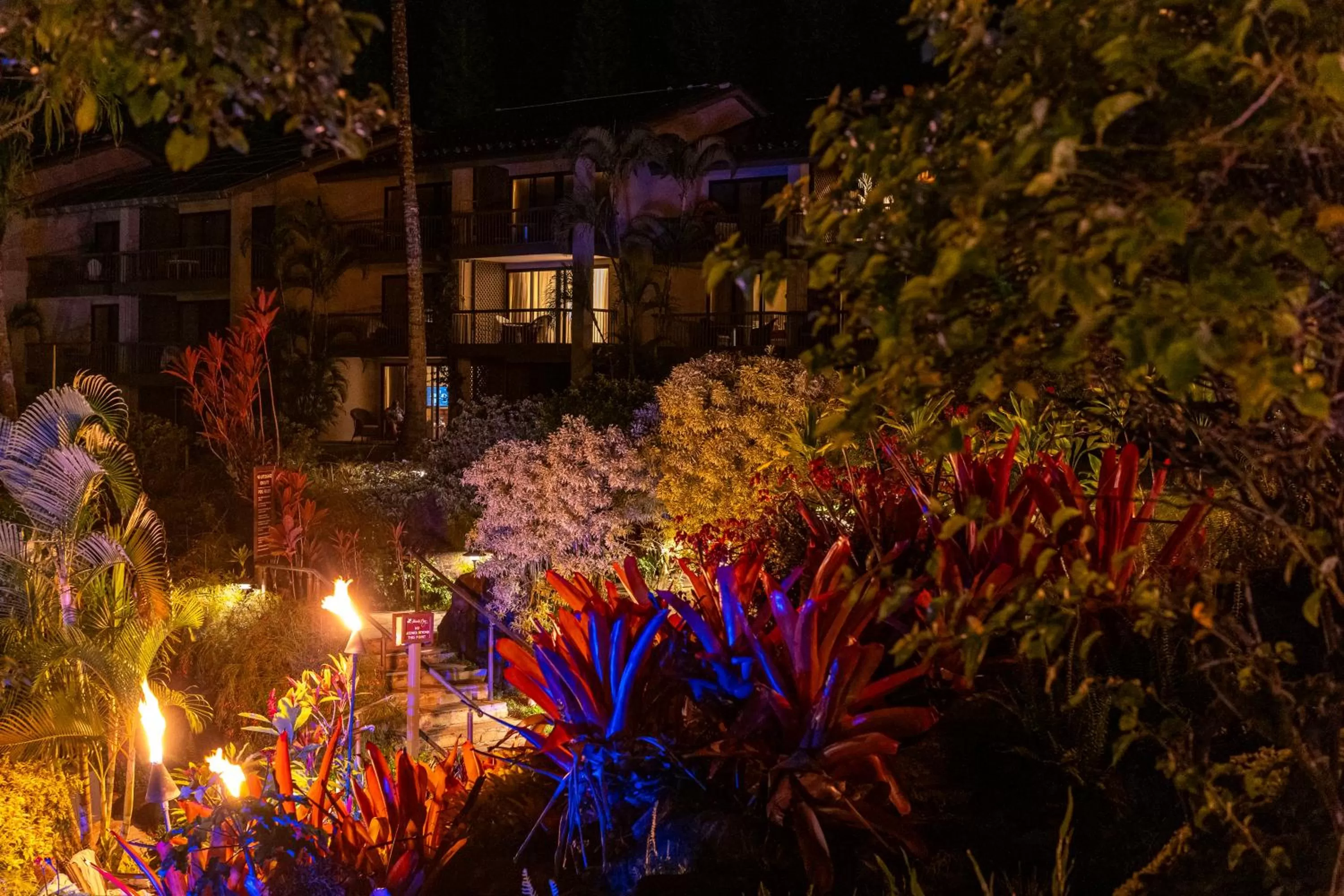 Property building in Hanalei Bay Resort