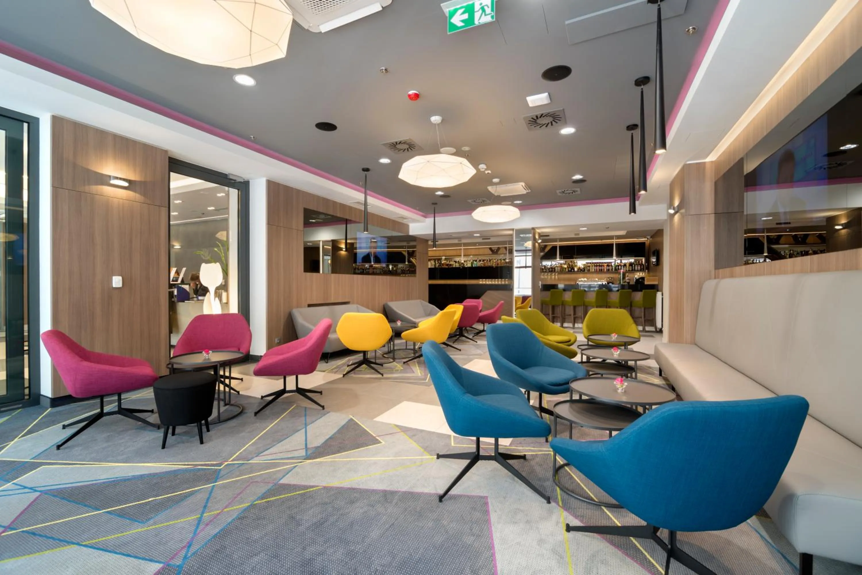 Lounge or bar in Golden Tulip Krakow Kazimierz