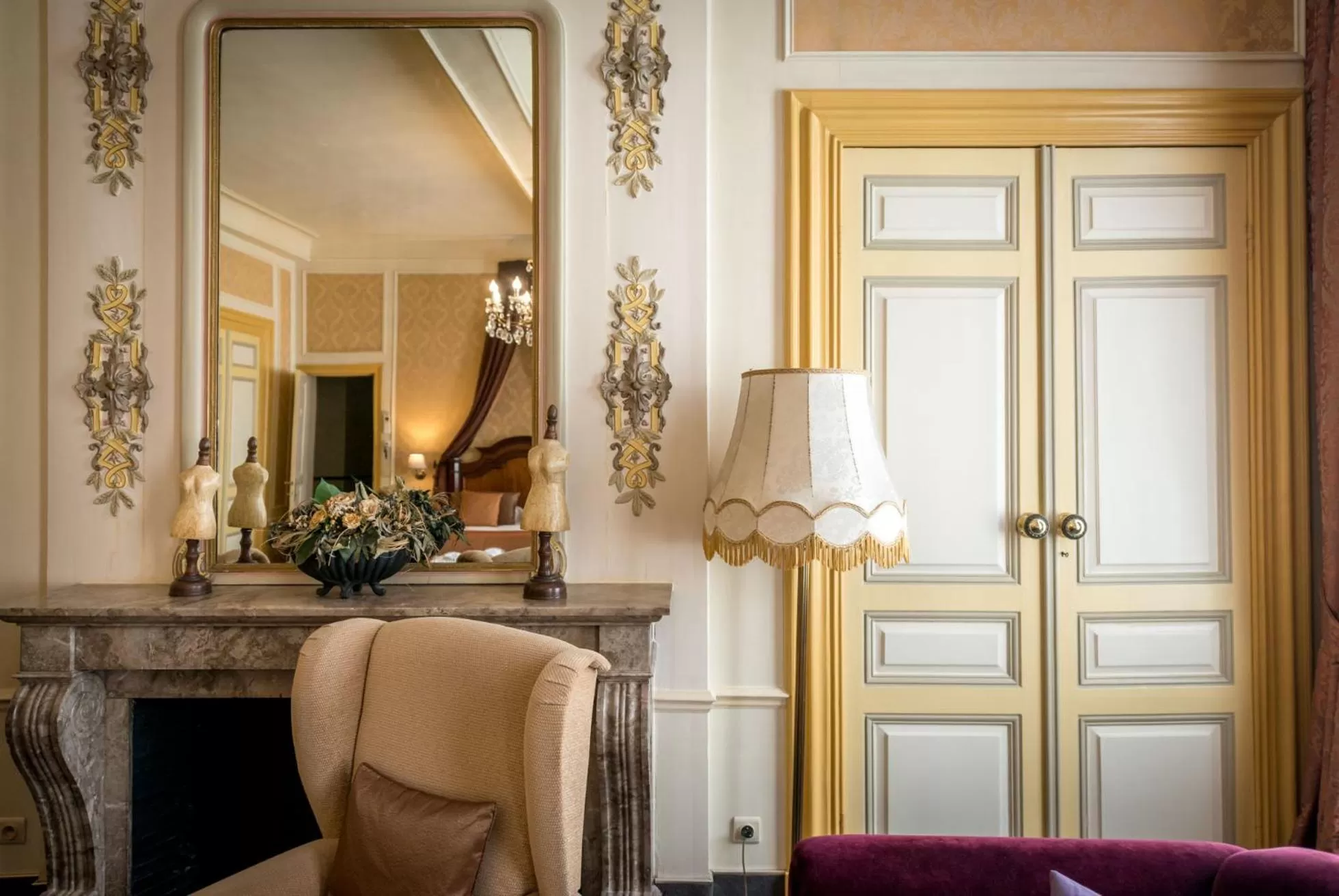 Decorative detail in Hotel Jan Brito