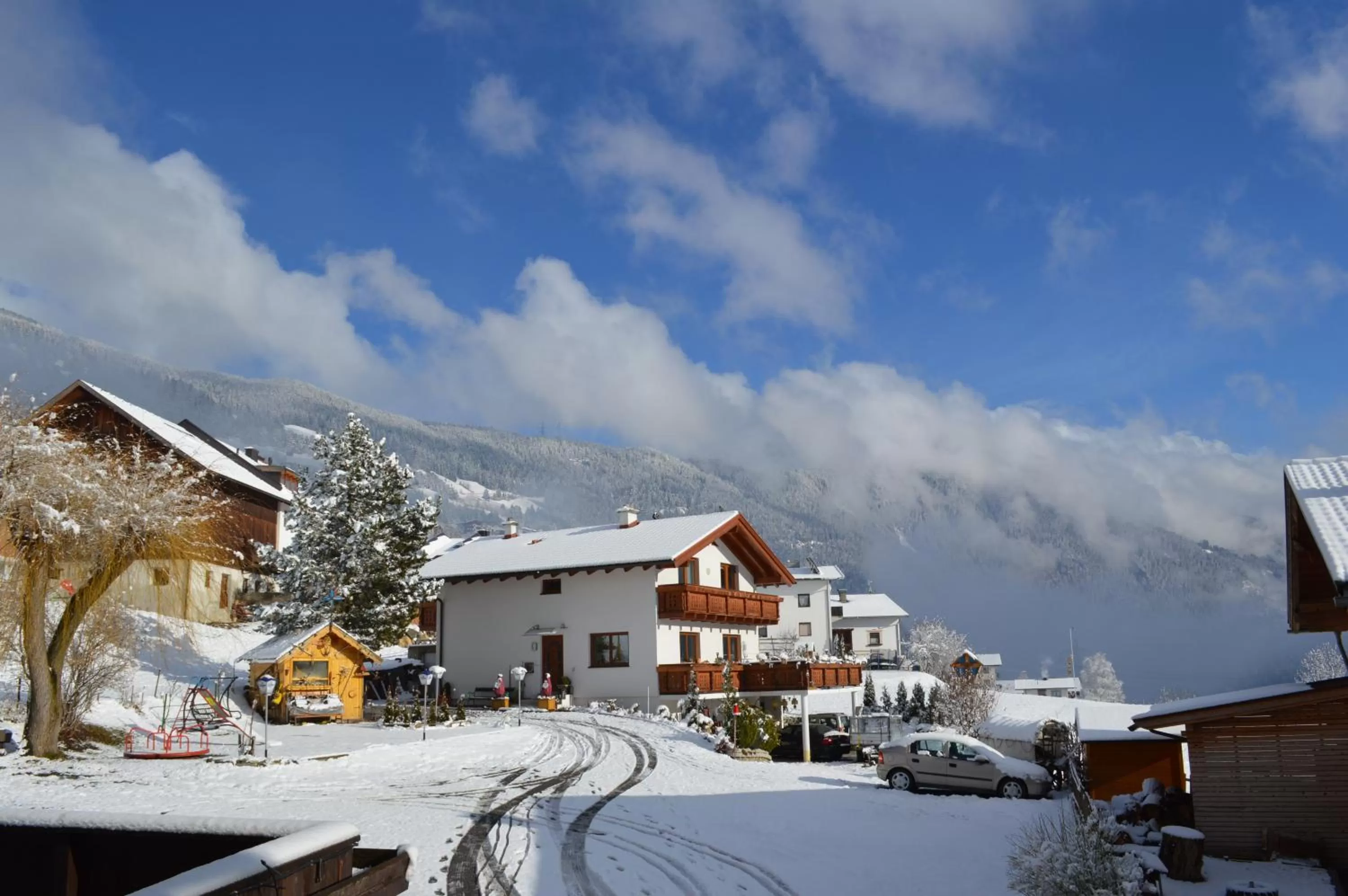 Bird's eye view, Winter in Hotel Marienhof- Erstes Motorradhotel in Fliess!