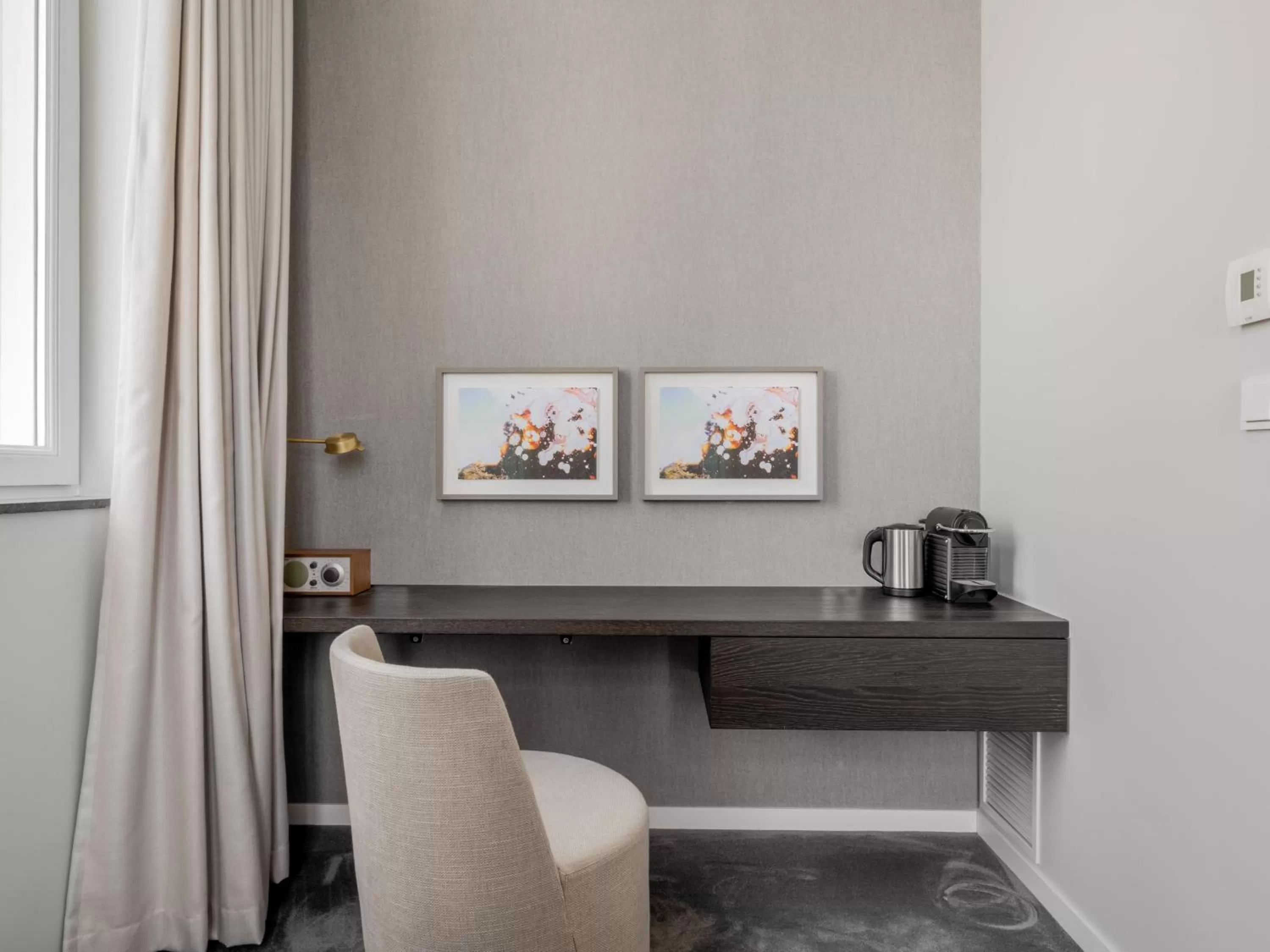 Coffee/tea facilities in Numa Brussels Lief