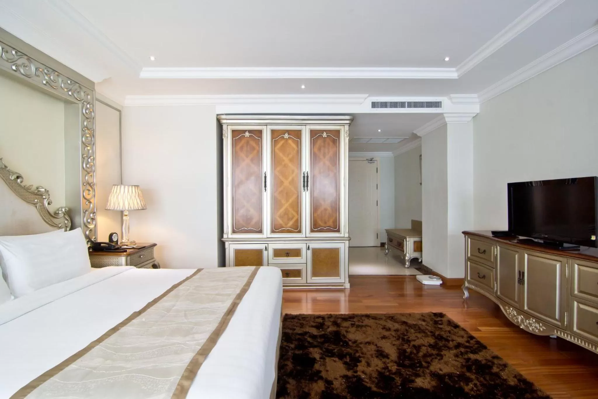 Bed in LK The Empress