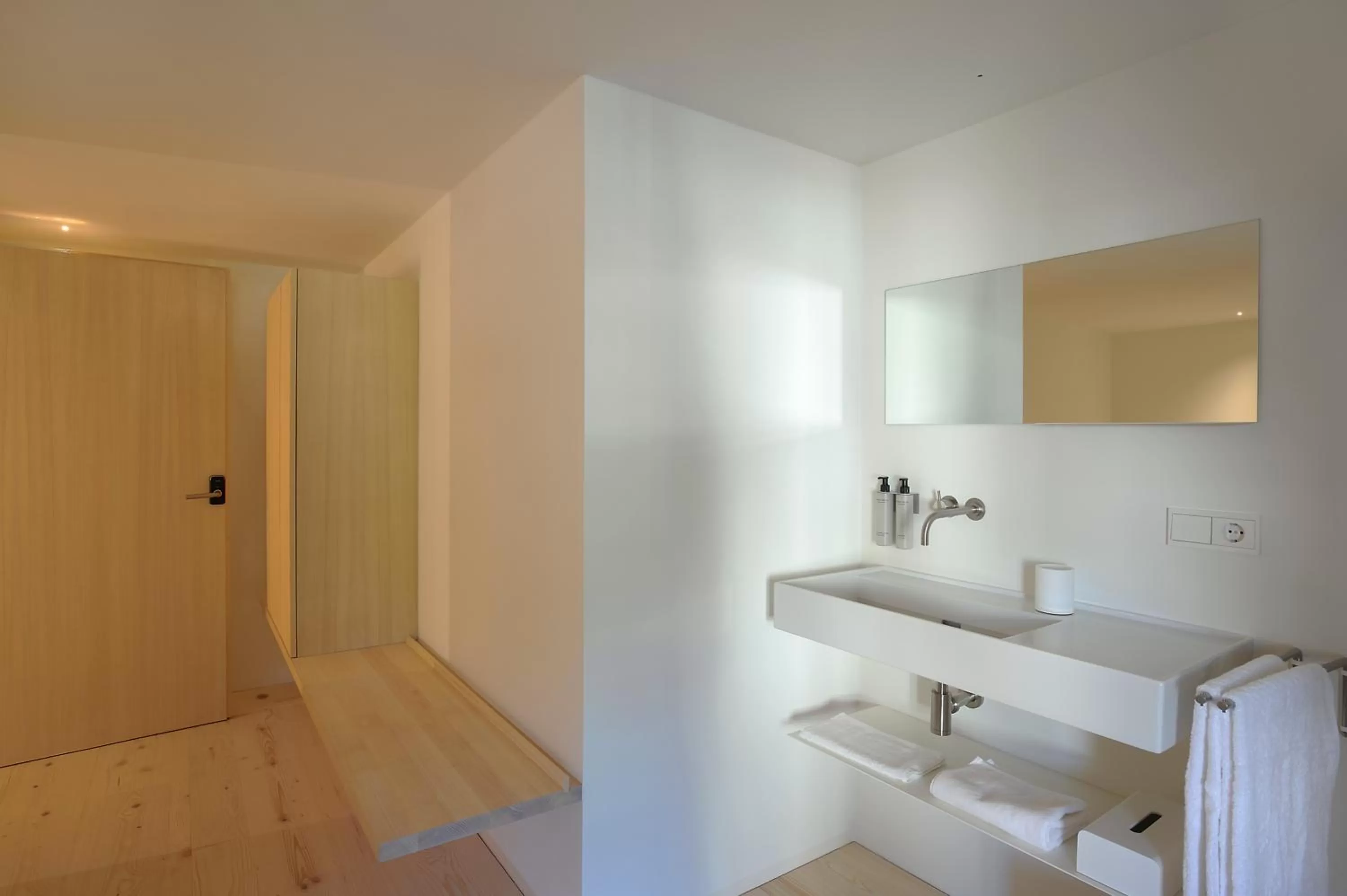 Photo of the whole room in BAR10ZIMMER