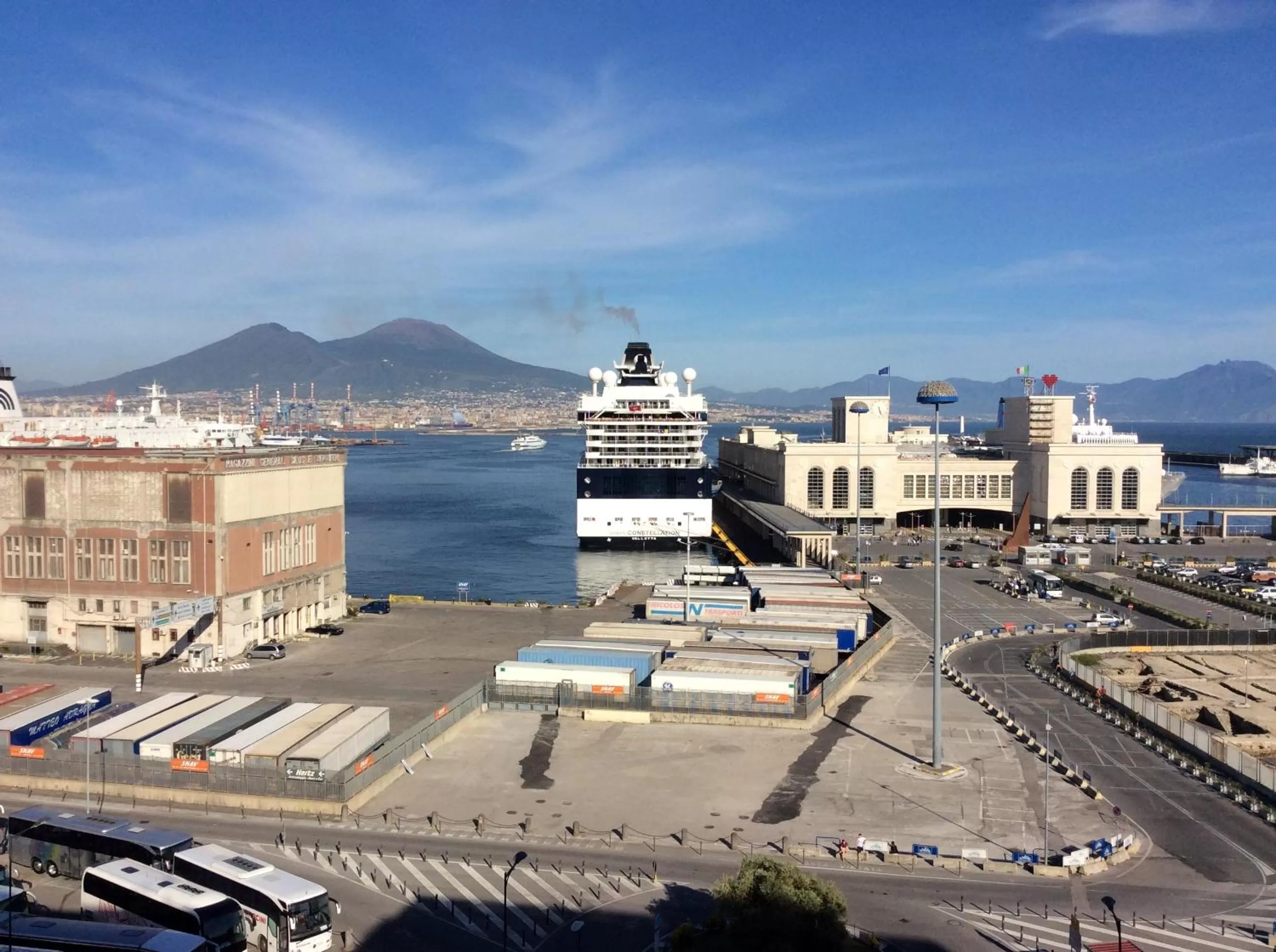 Day in Skyhouse Beverello