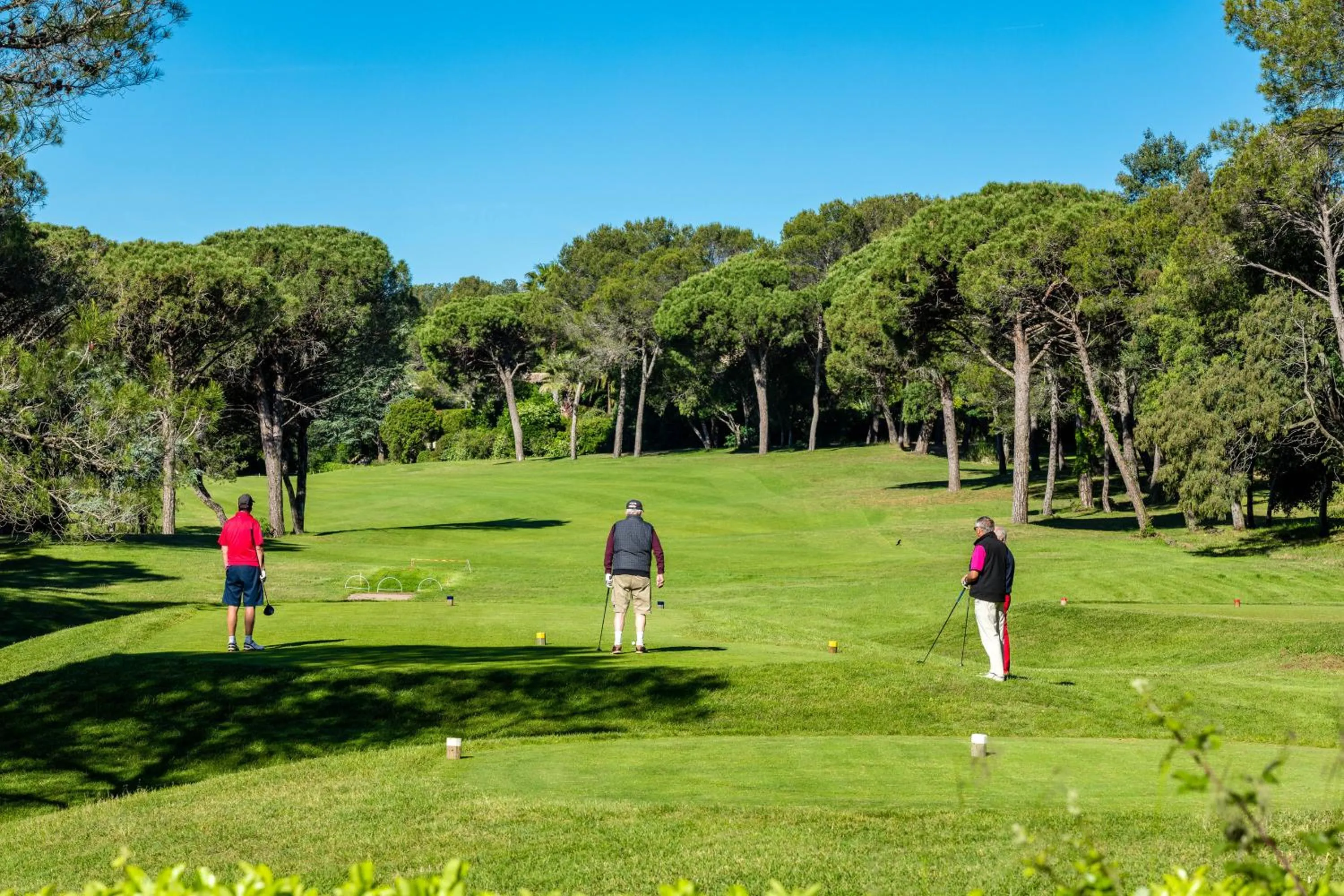 Golfcourse in Garrigae Domaine de l'Esterel - piscine & SPA Cinq Mondes