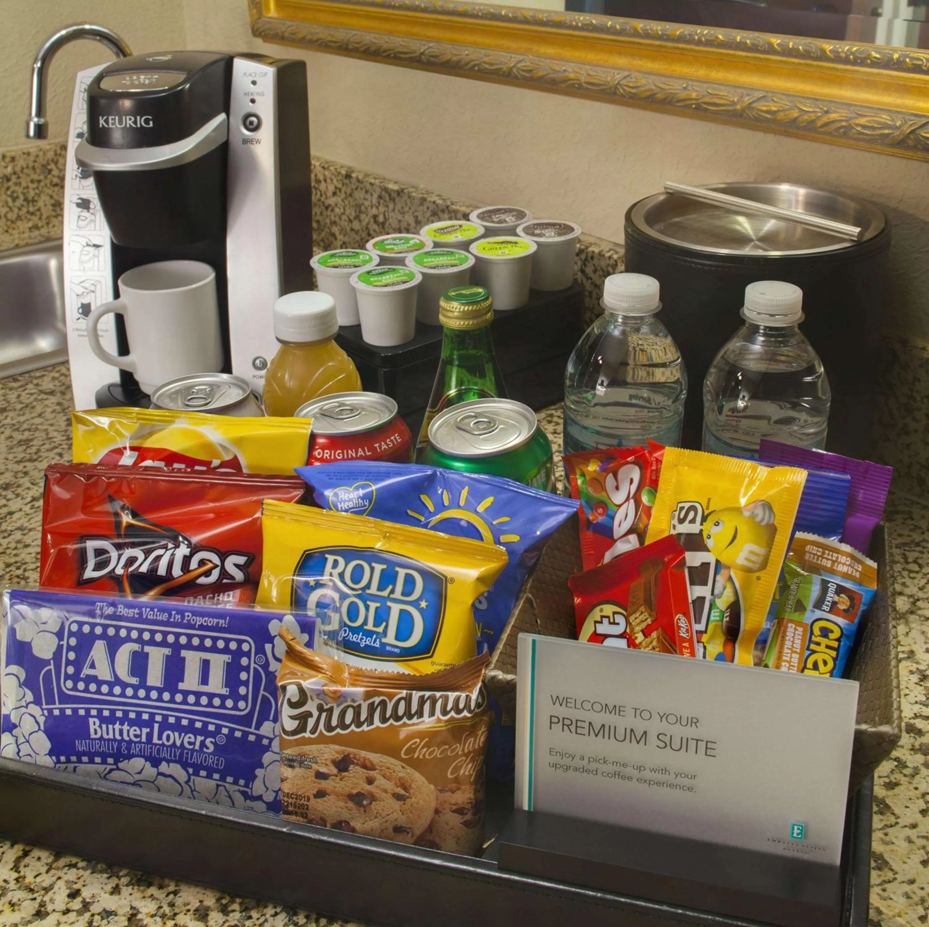 Bedroom in Embassy Suites by Hilton Austin Arboretum