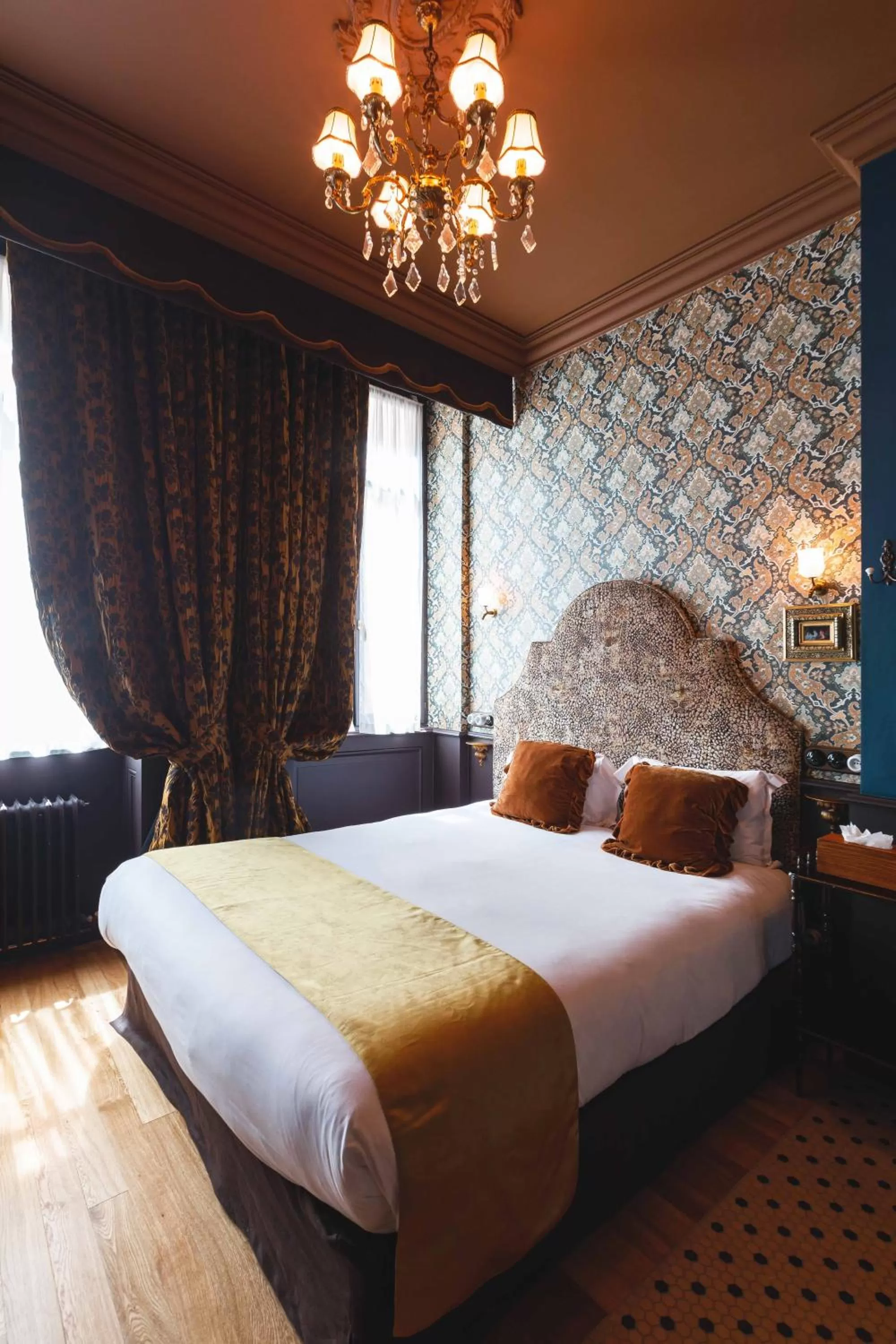 Bed in Bayard Bellecour