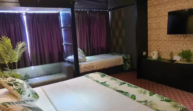 Grandeur Hotel And Spa