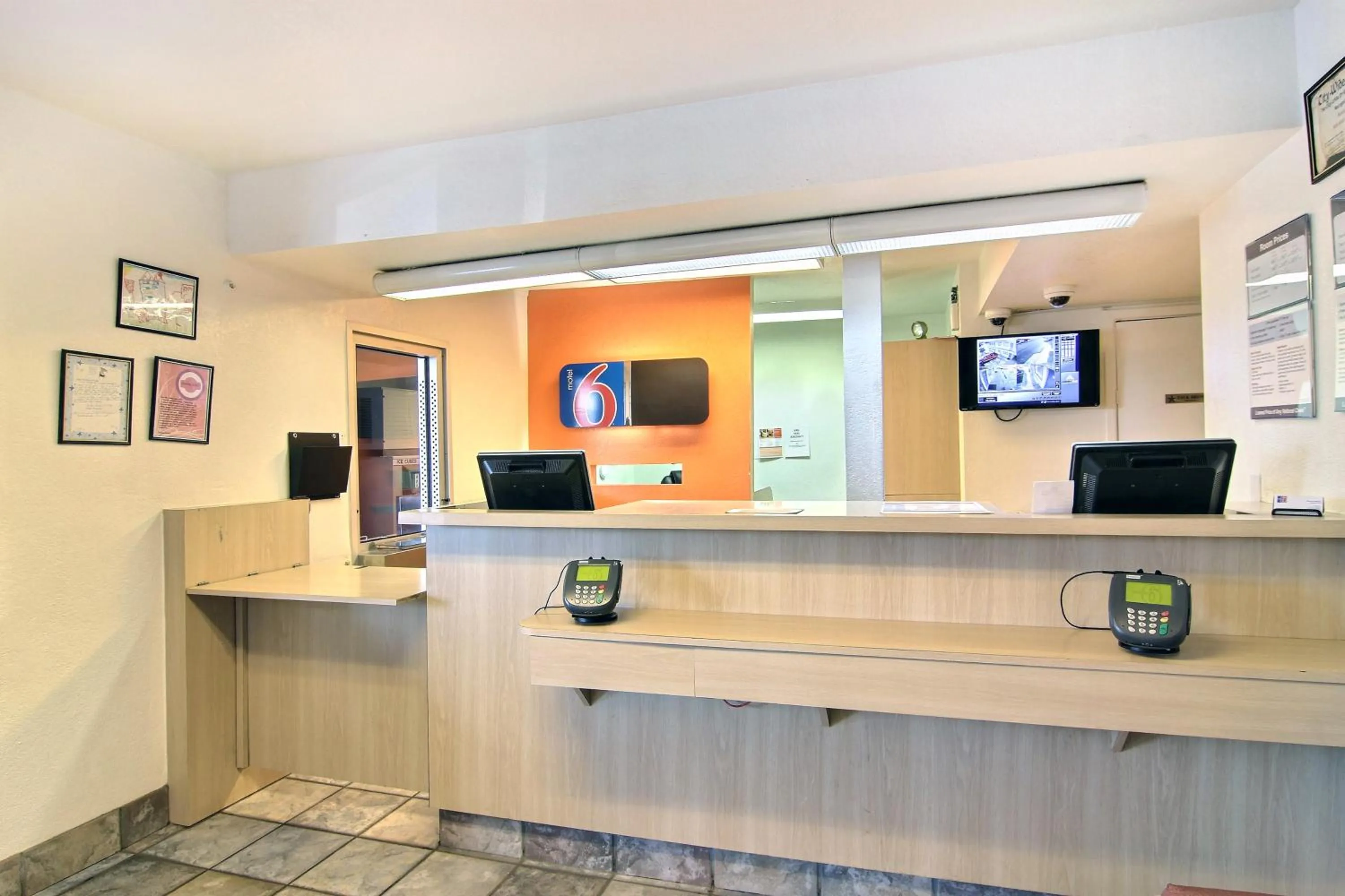 Lobby or reception in Motel 6-Lubbock, TX