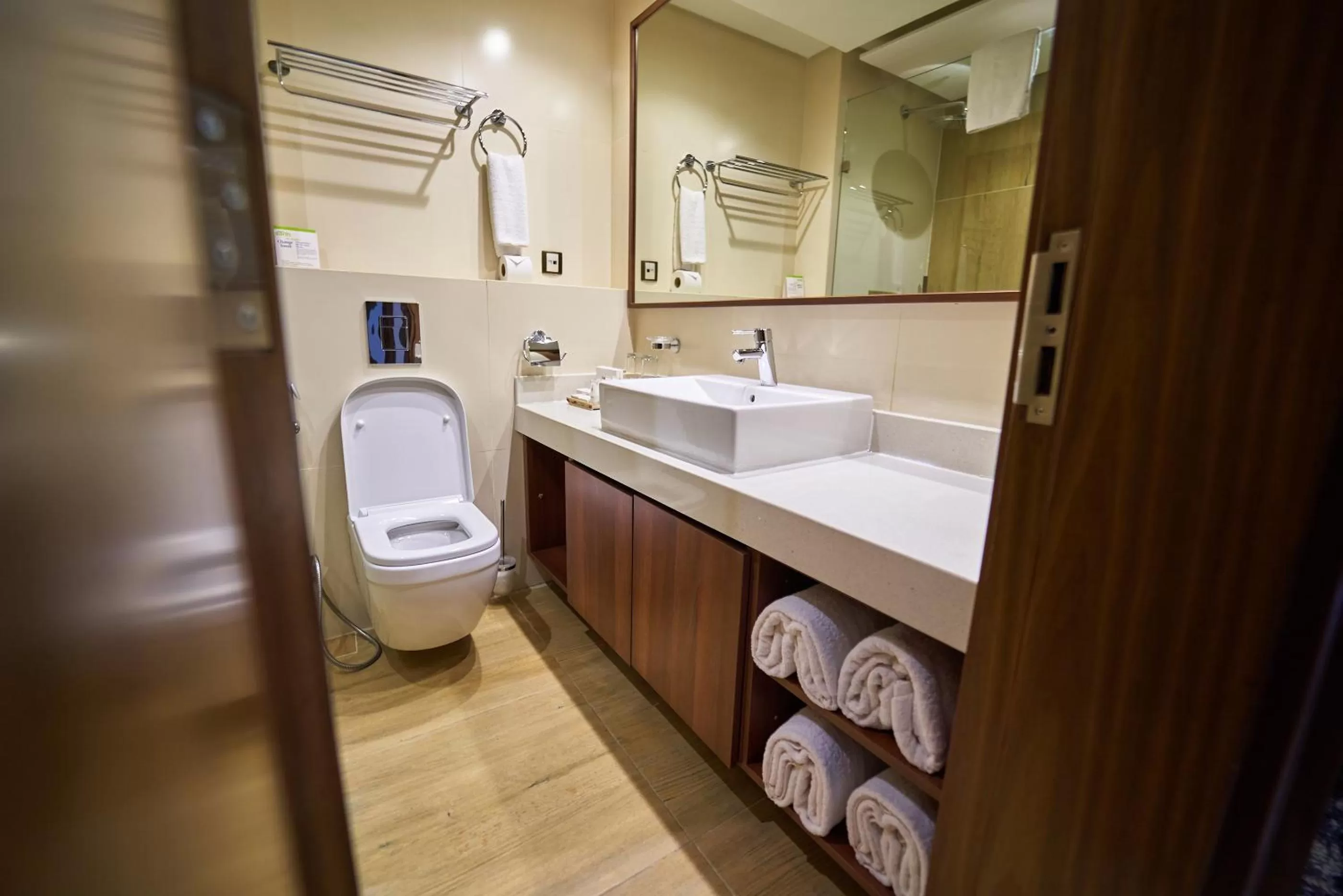 Toilet in The Lilygate Lagos